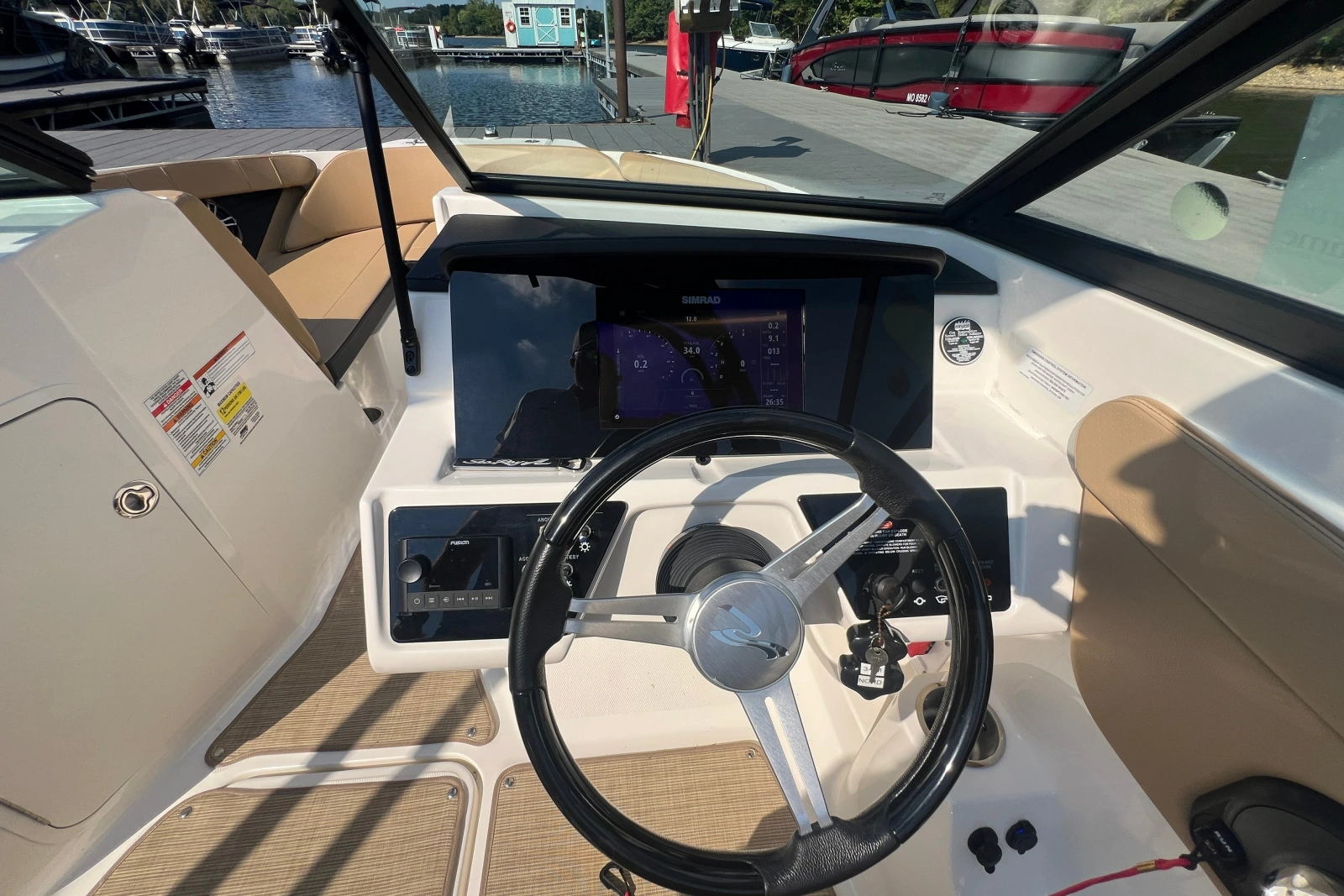 2022 Sea Ray SPX 210