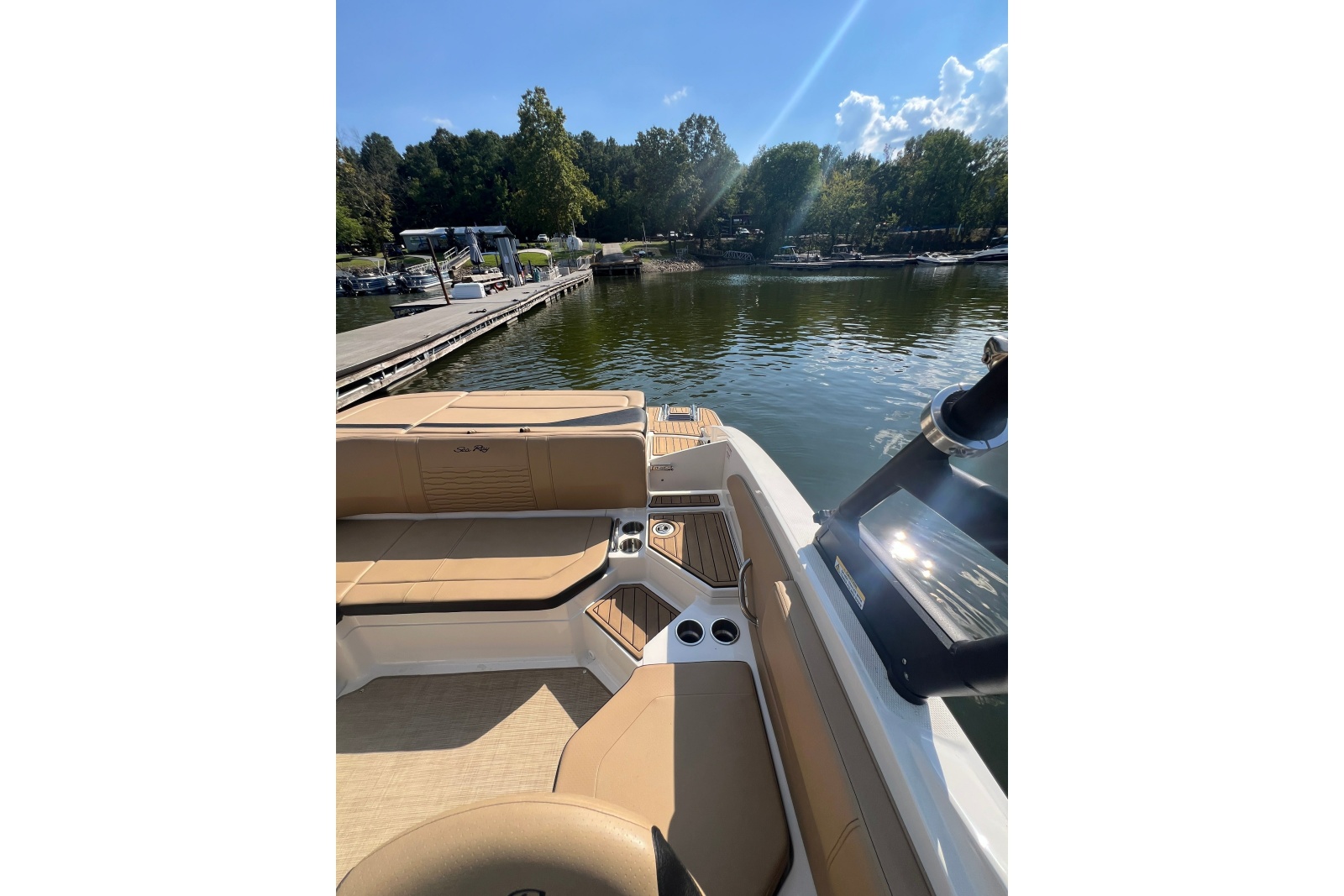 2022 Sea Ray SPX 210