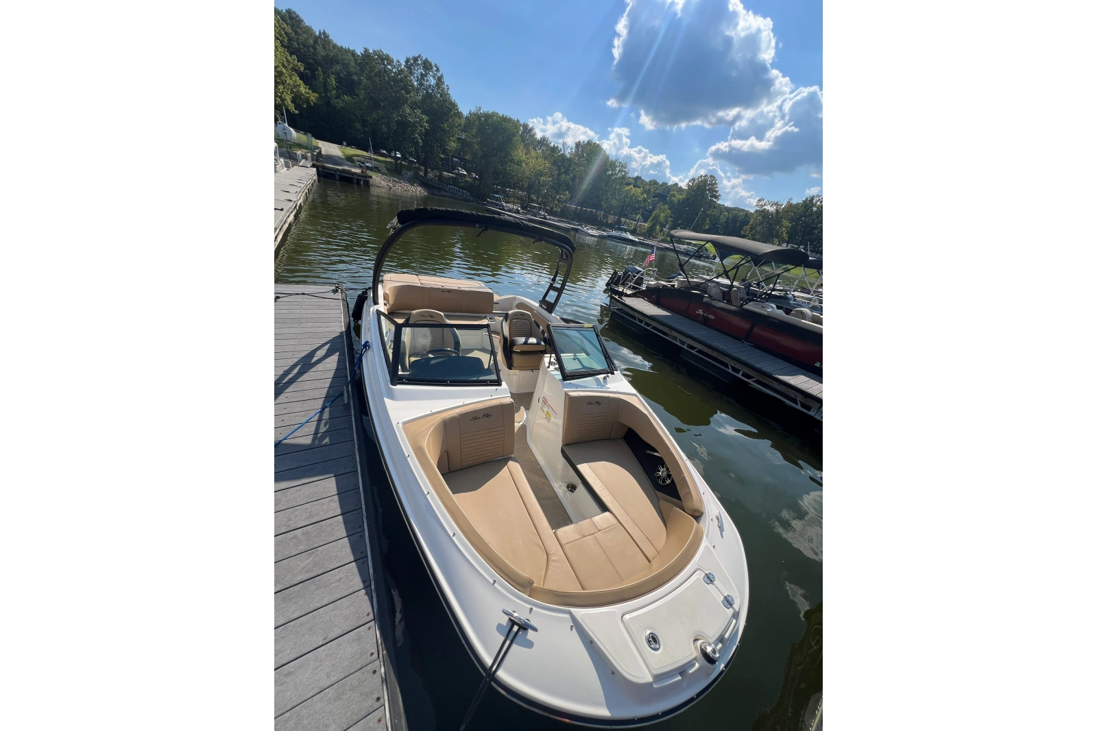 2022 Sea Ray SPX 210