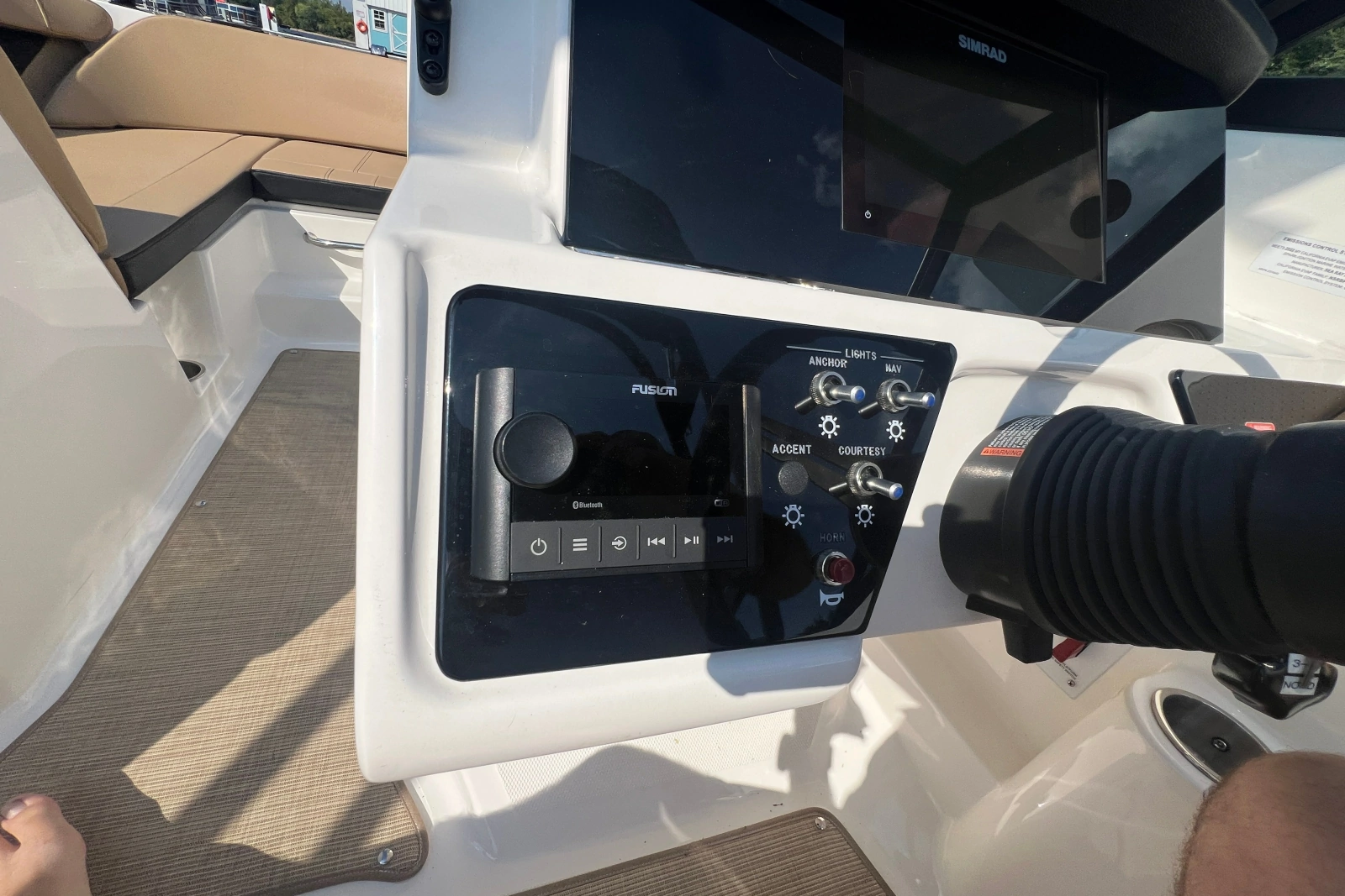 2022 Sea Ray SPX 210