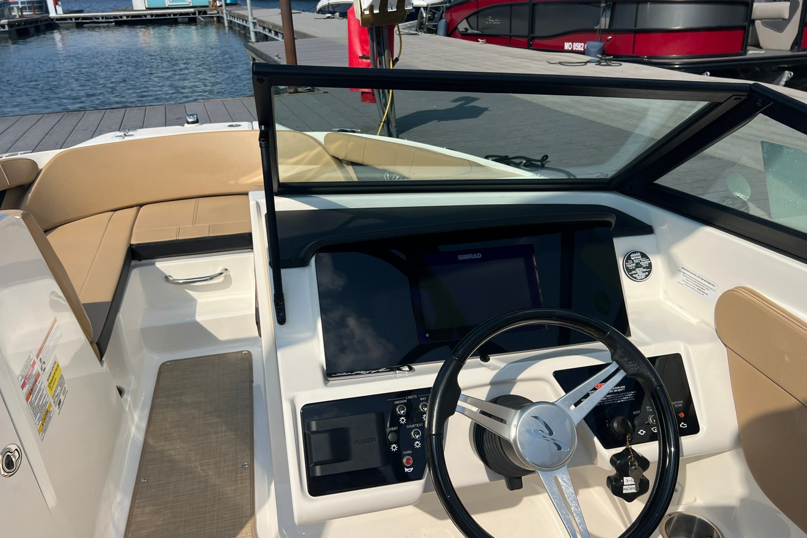 2022 Sea Ray SPX 210