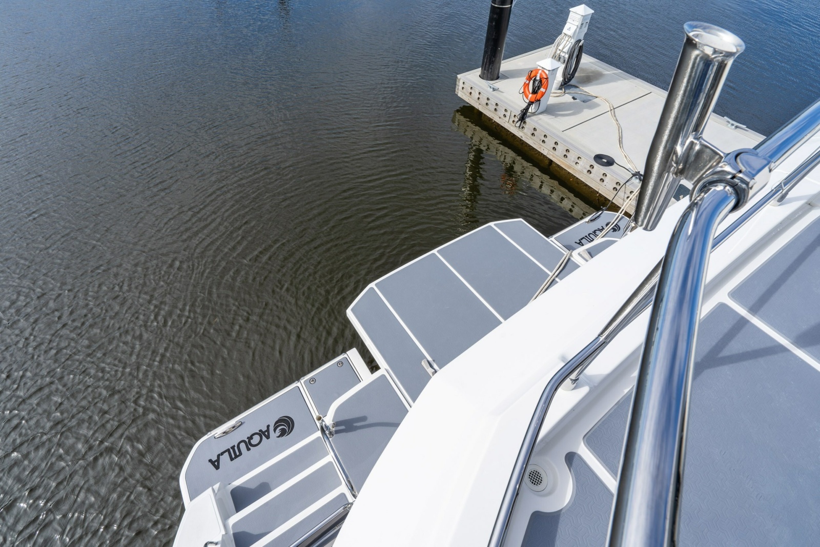 2021 Aquila 54 Yacht