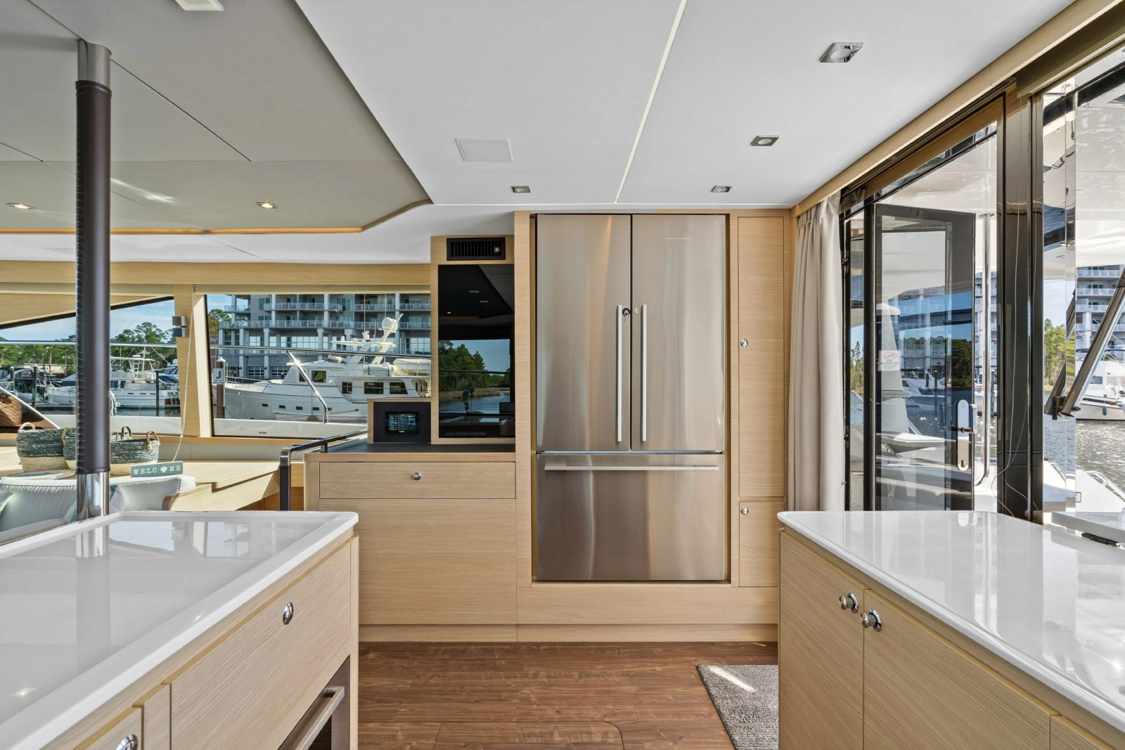 2021 Aquila 54 Yacht