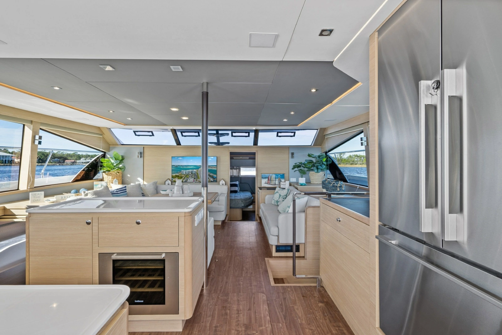 2021 Aquila 54 Yacht