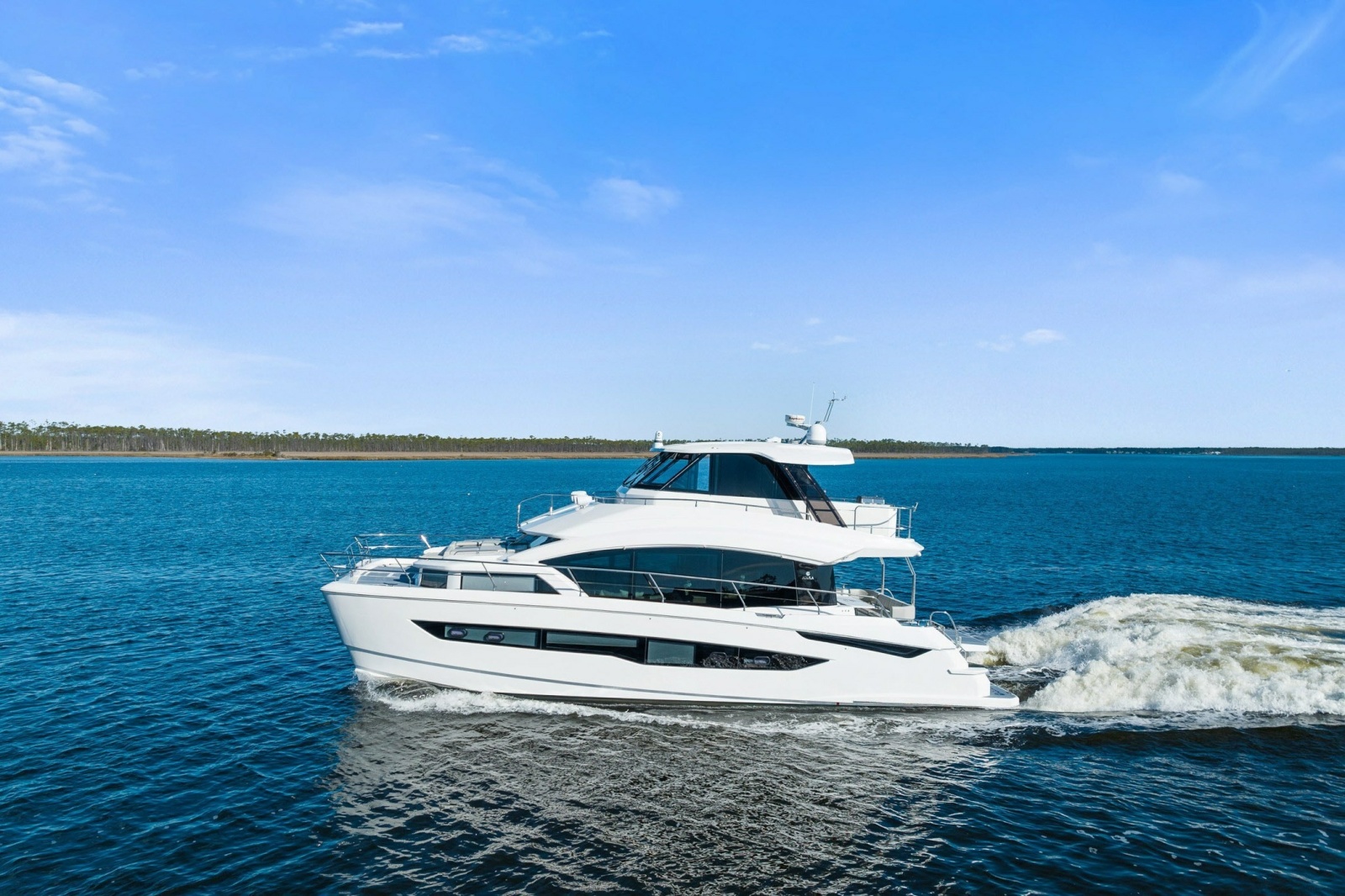 2021 Aquila 54 Yacht