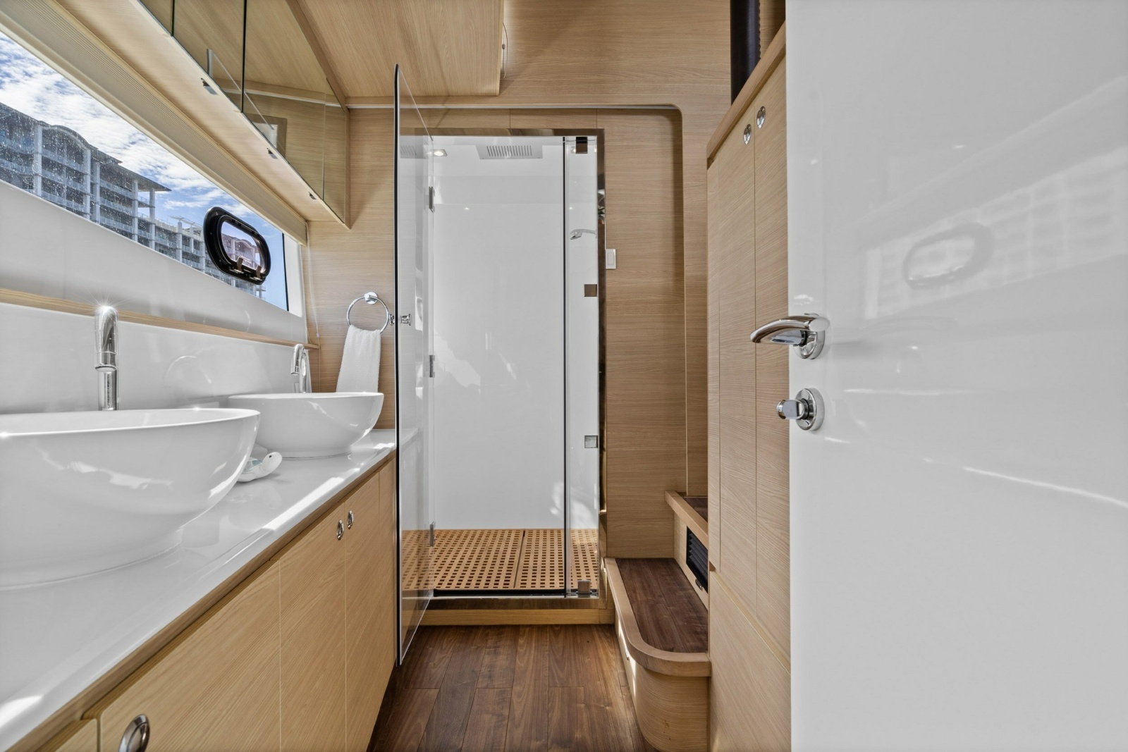 2021 Aquila 54 Yacht