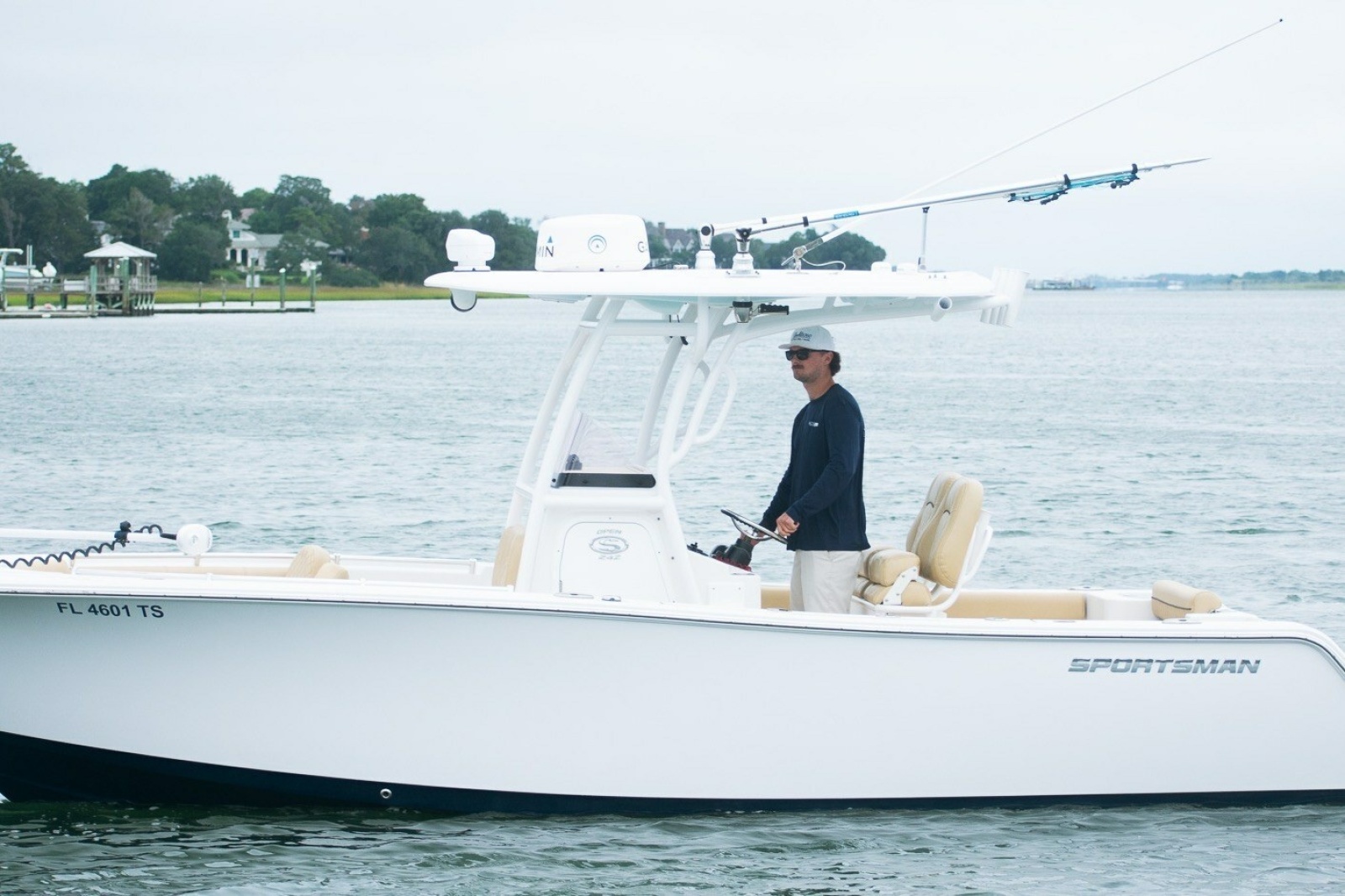 2021 Sportsman Open 242 Center Console