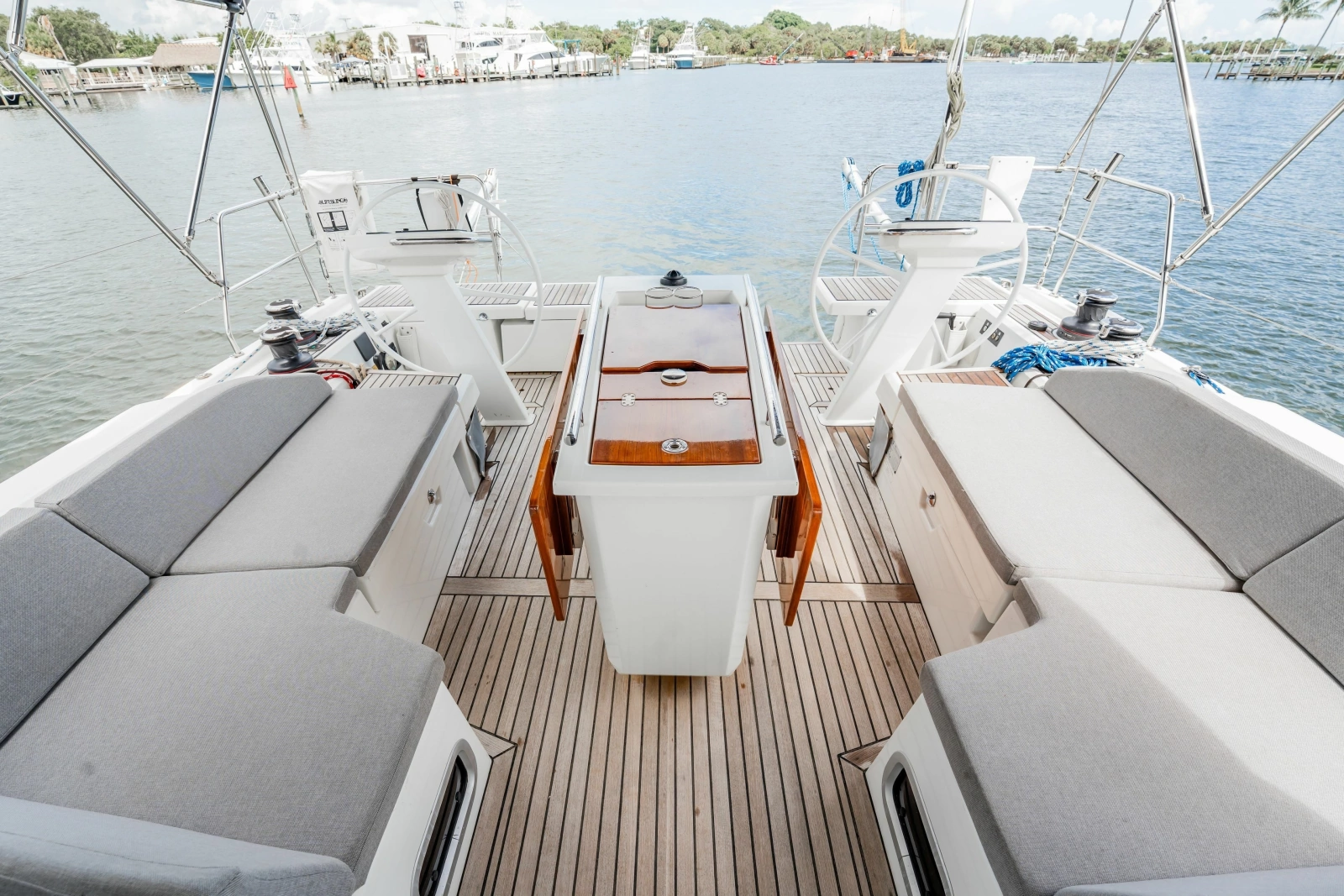 2020 Beneteau Oceanis 46.1