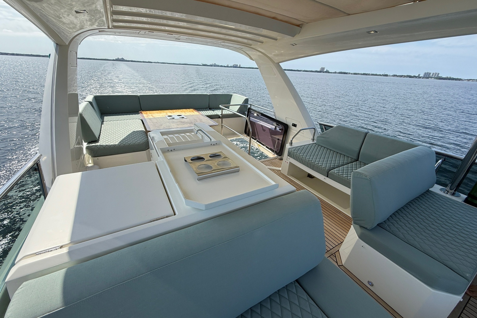 2017 Prestige 630