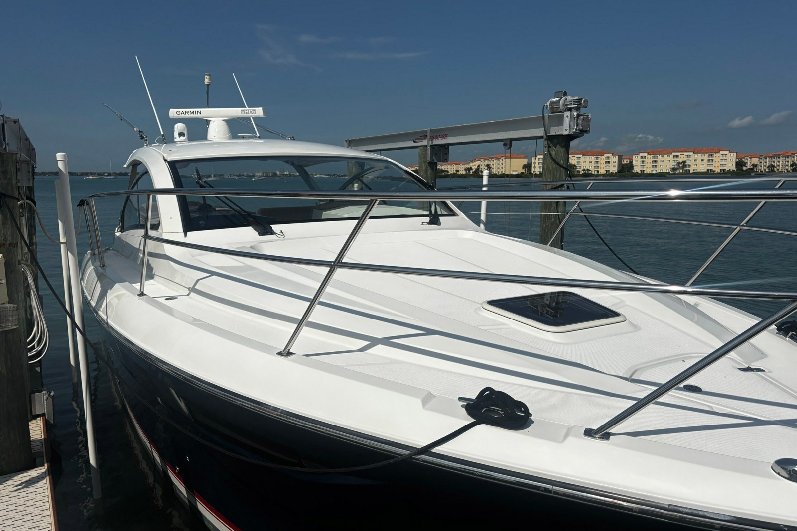 2015 Pursuit SC 365i Sport Coupe