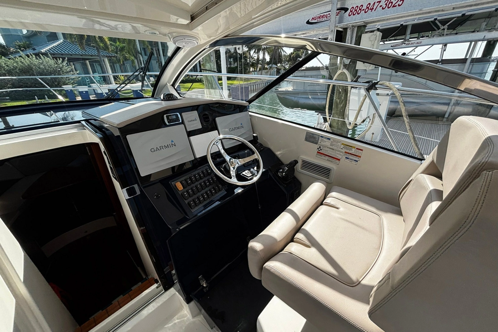 2015 Pursuit SC 365i Sport Coupe