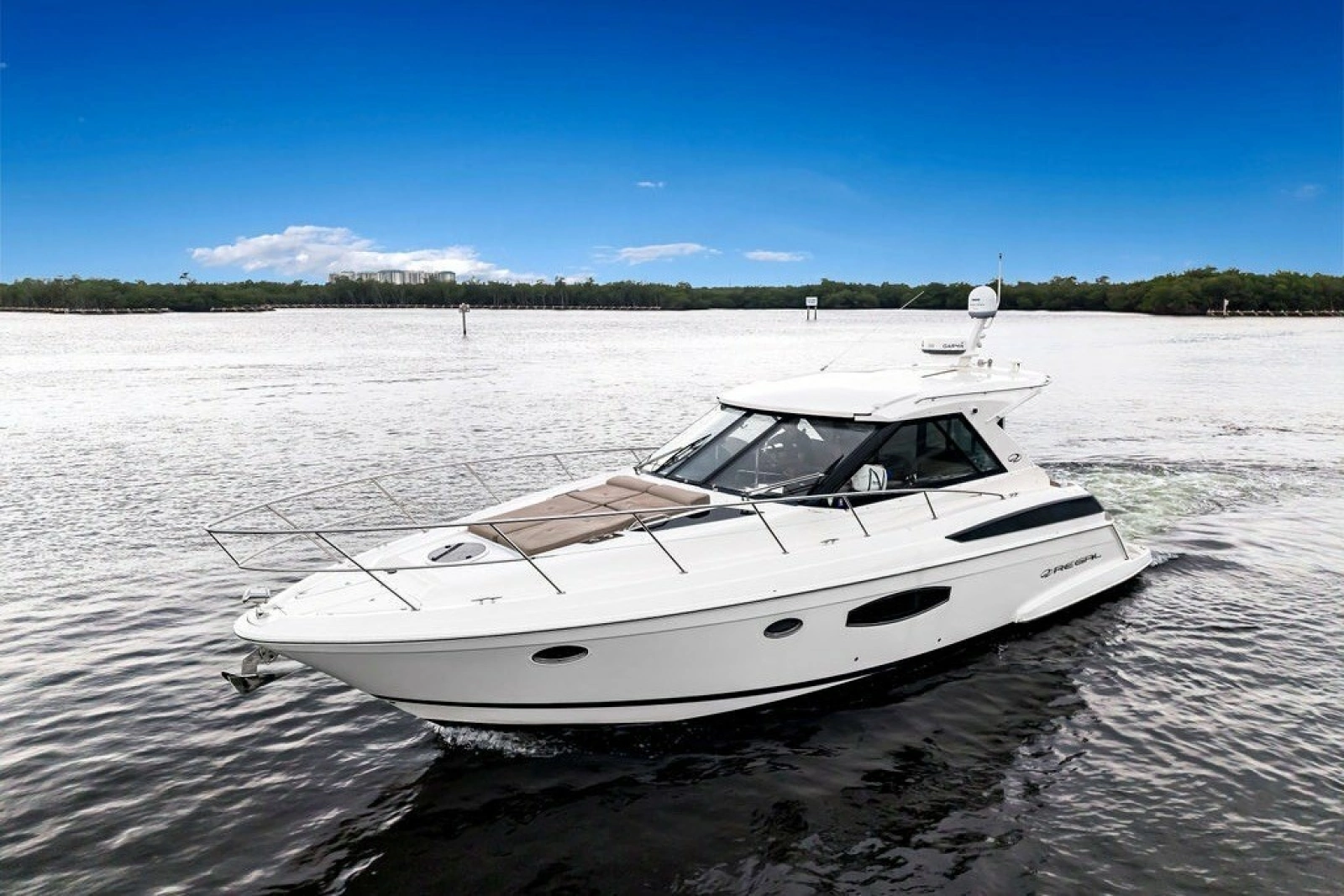 2014 Regal 42 Sport Coupe