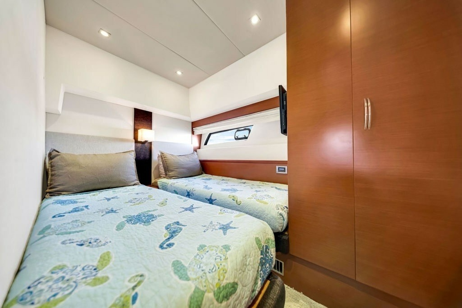 2013 Prestige 550