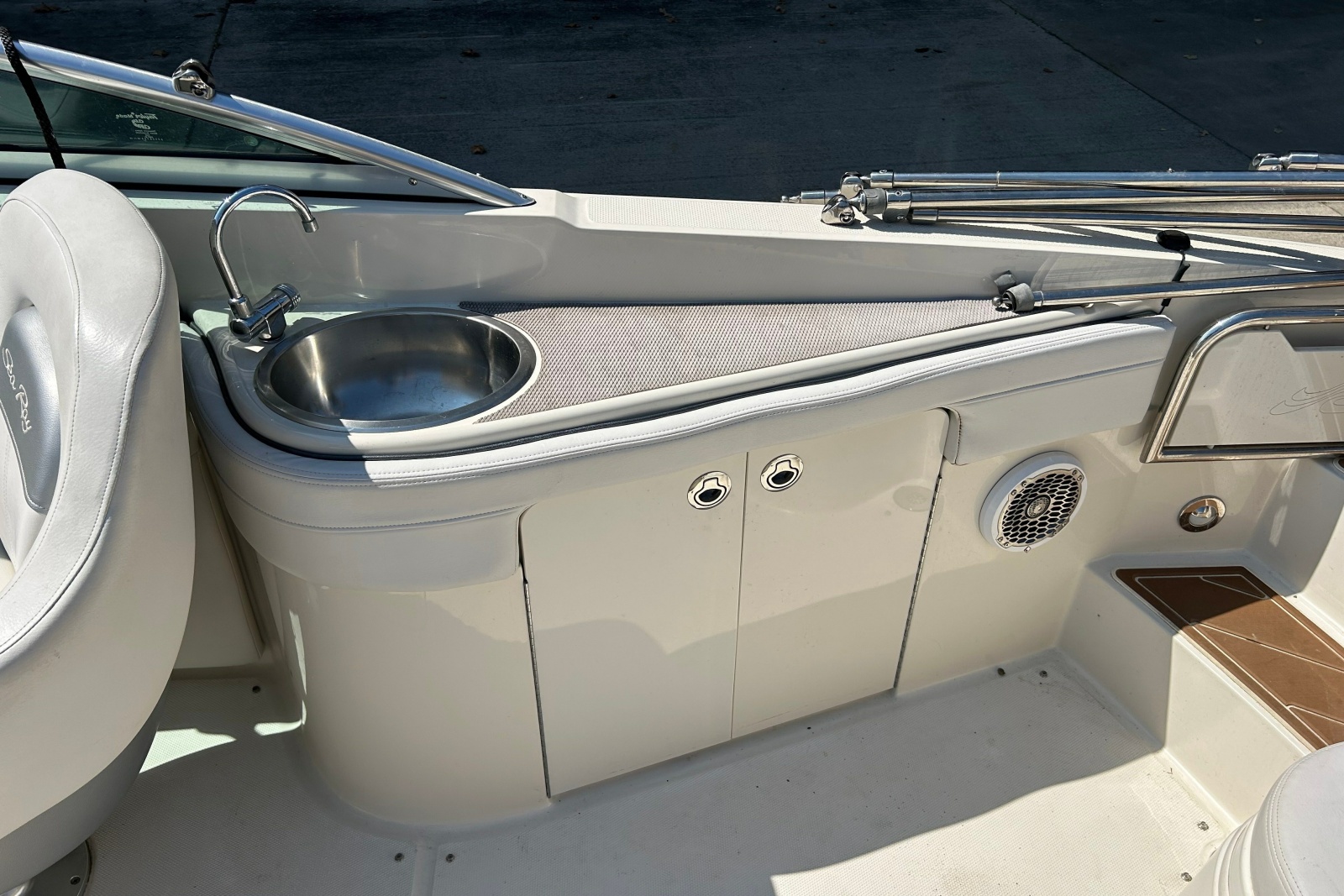 2010 Sea Ray 260 Sundeck