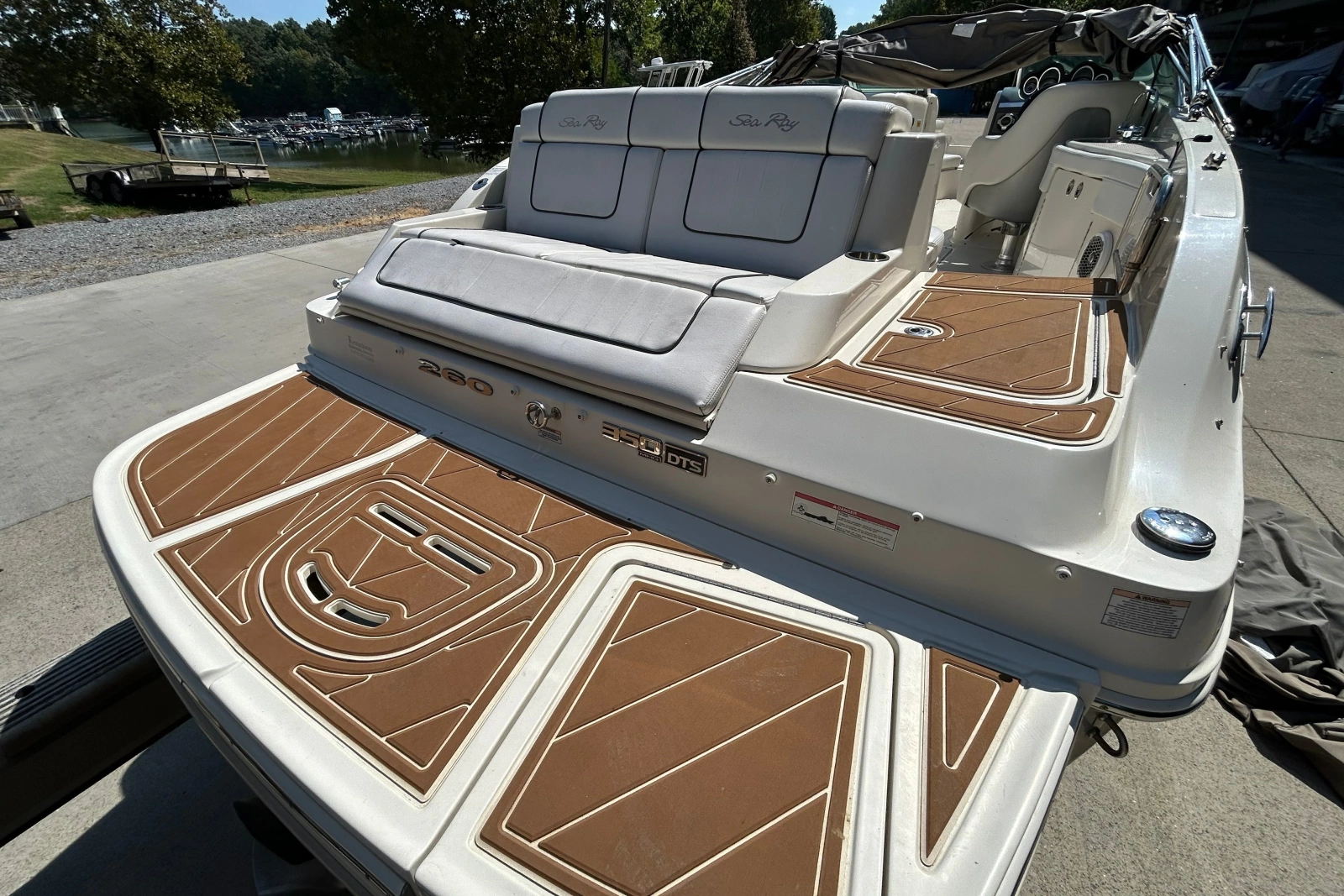 2010 Sea Ray 260 Sundeck