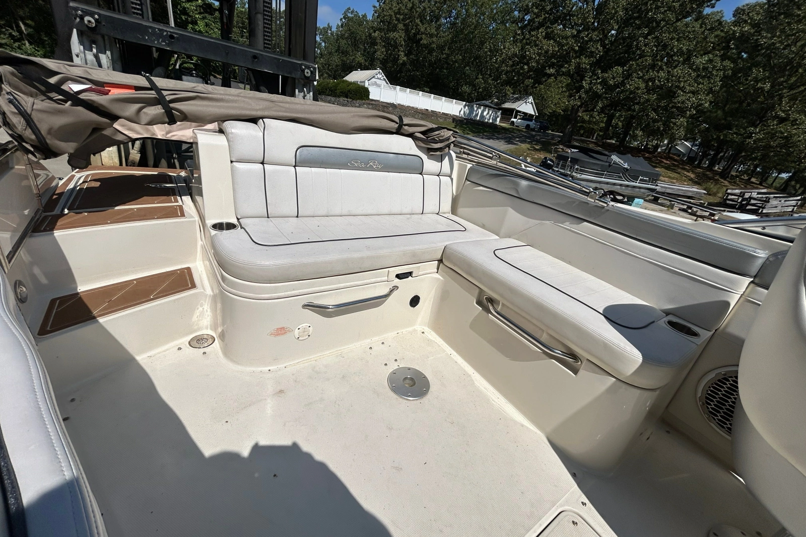 2010 Sea Ray 260 Sundeck