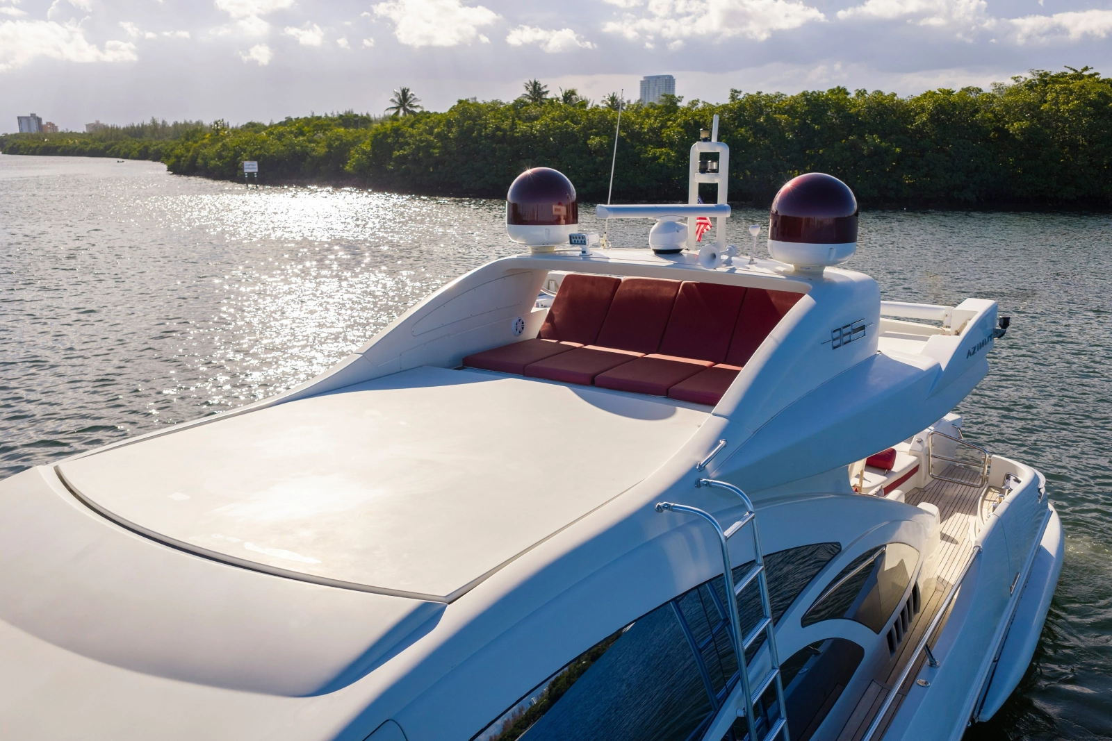 2009 Azimut 86S