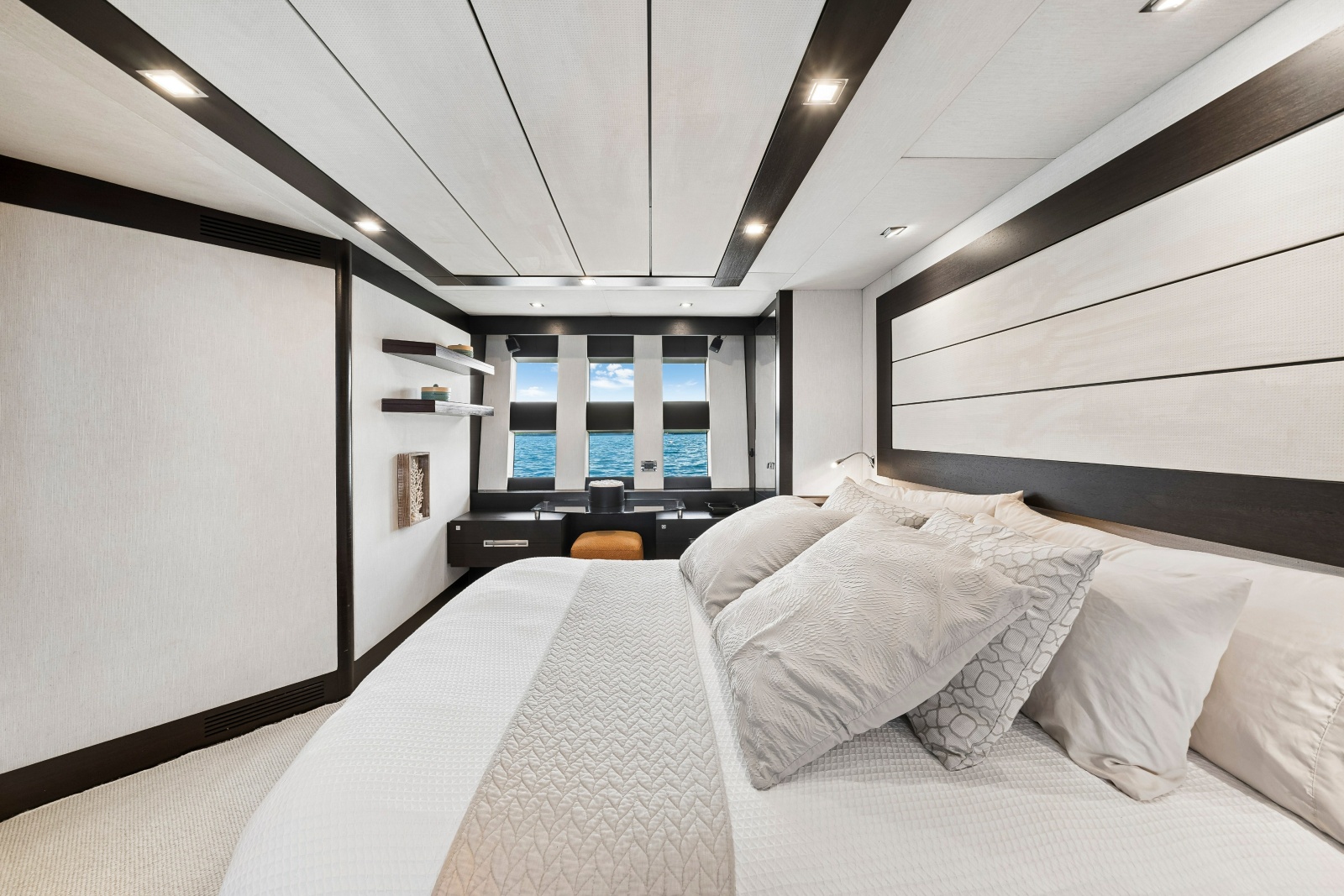 2009 Azimut 86S