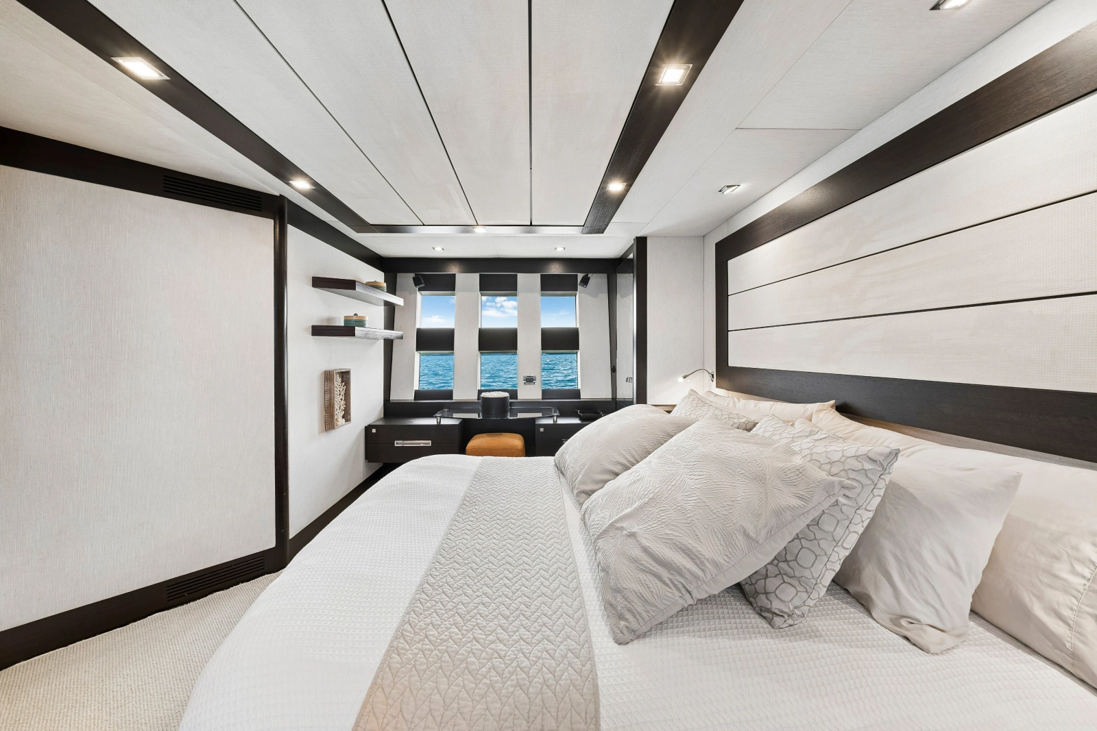 2009 Azimut 86S
