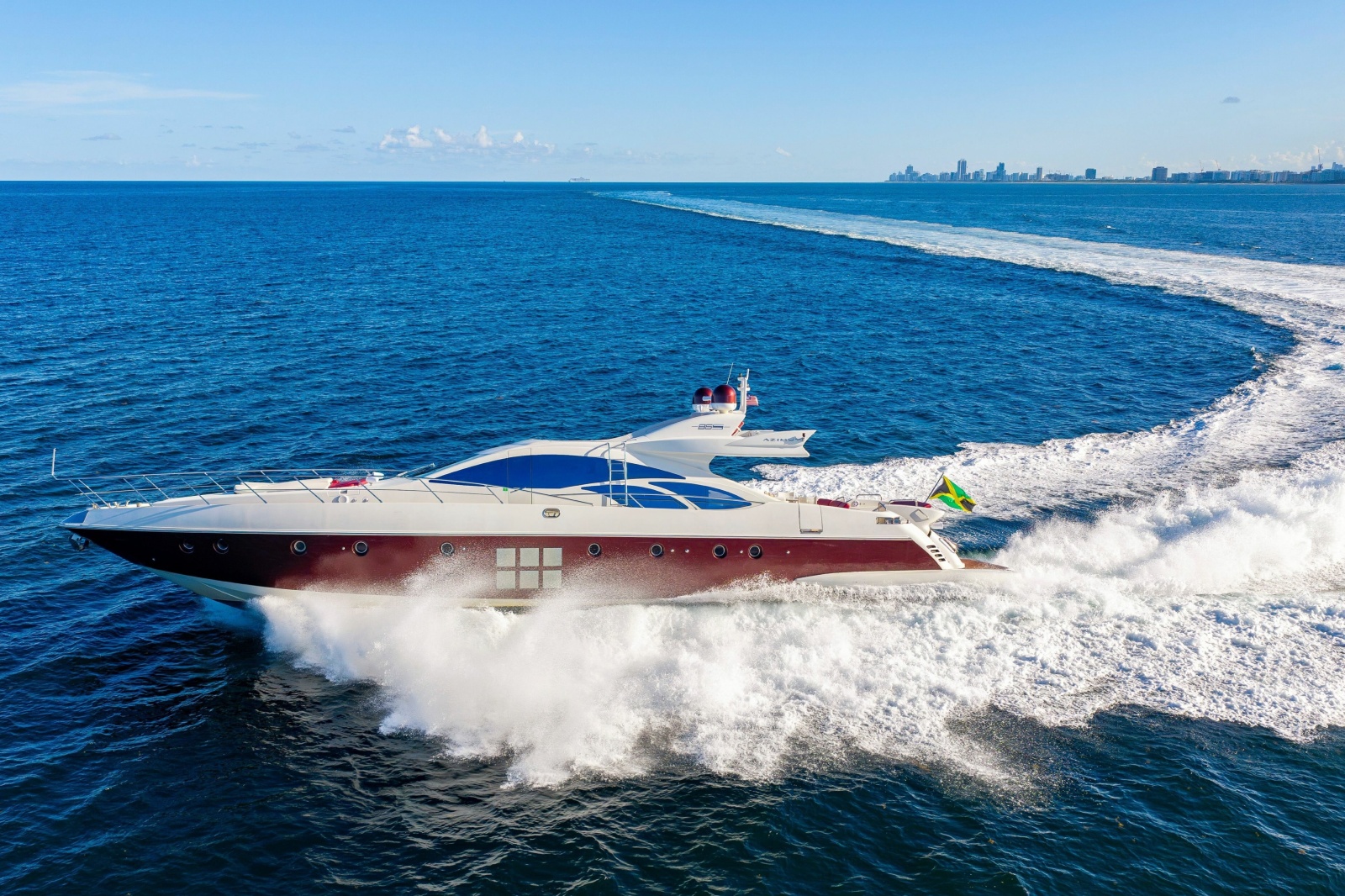 2009 Azimut 86S