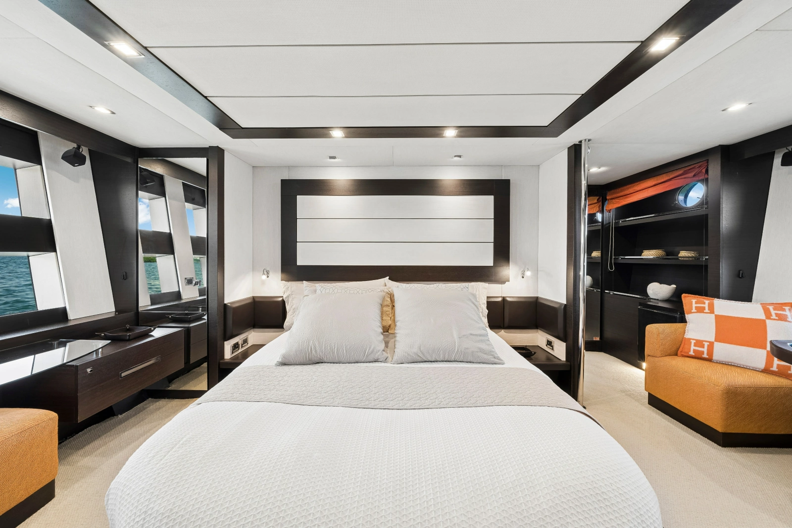 2009 Azimut 86S