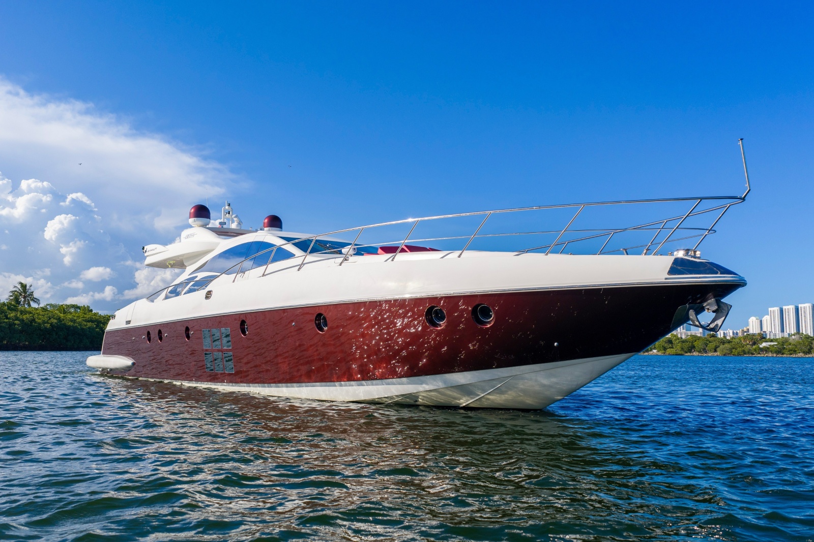 2009 Azimut 86S
