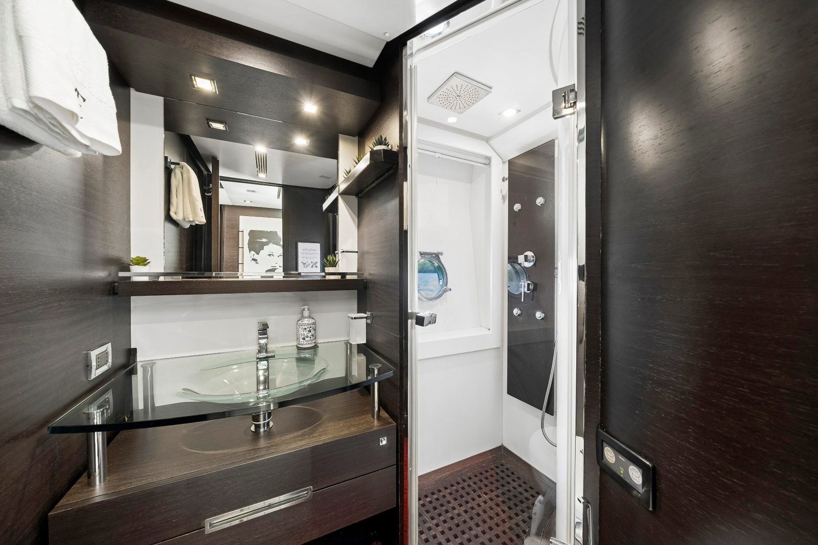 2009 Azimut 86S