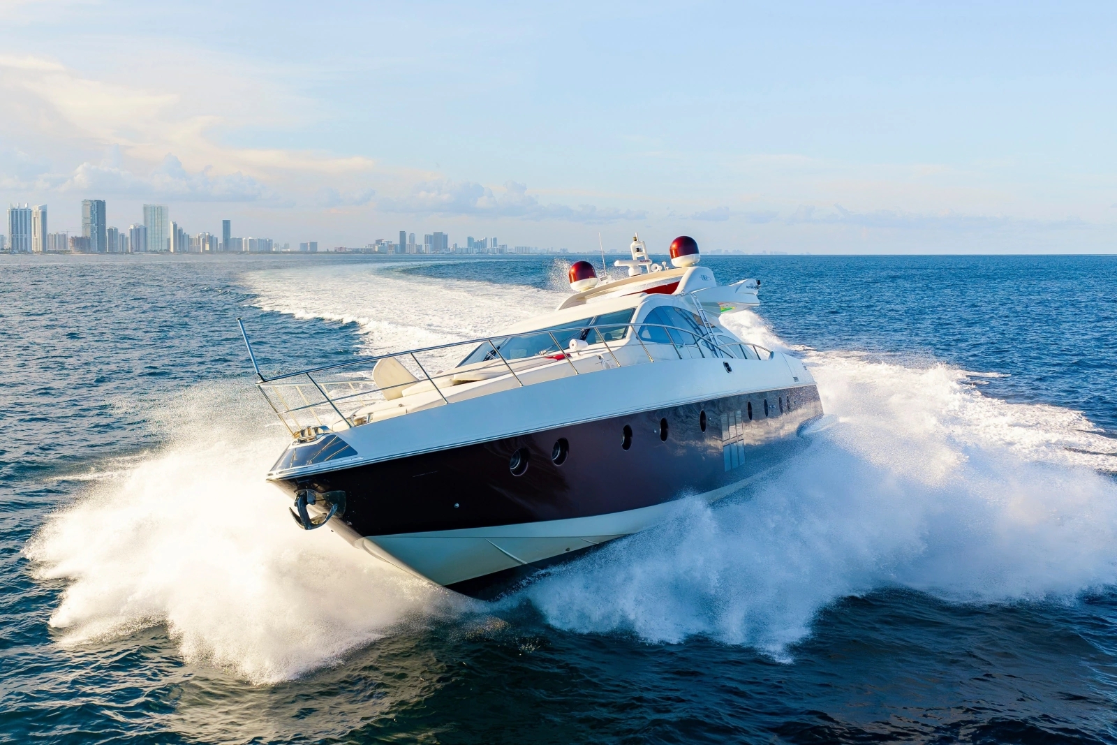 2009 Azimut 86S
