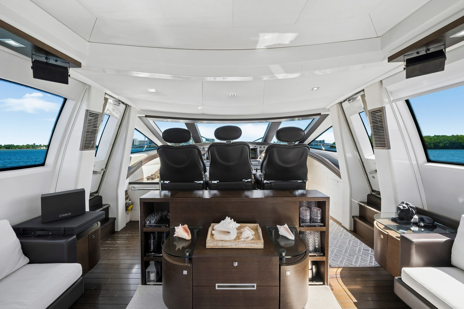 2009 Azimut 86S