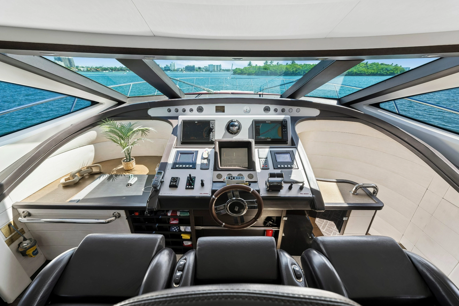 2009 Azimut 86S