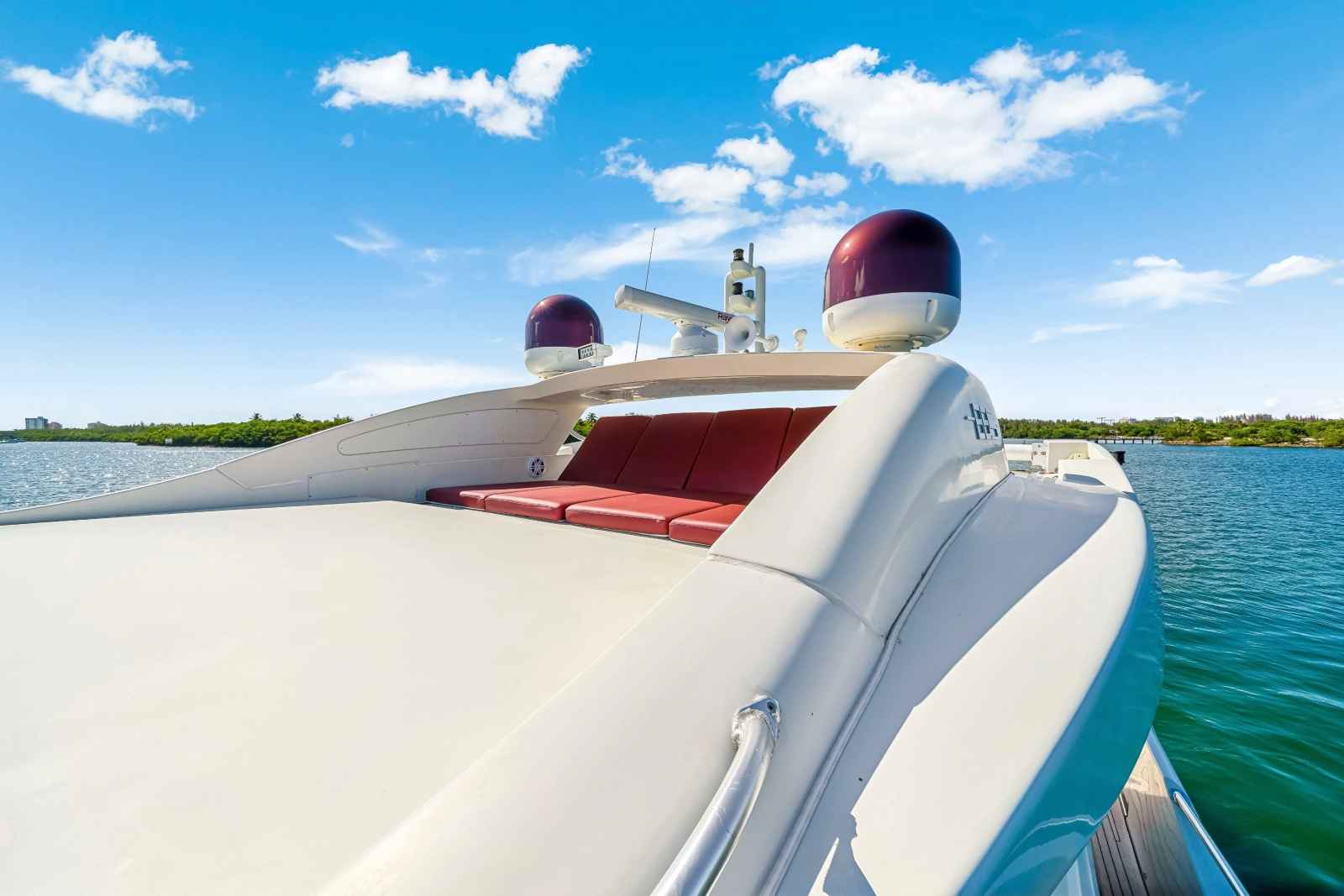 2009 Azimut 86S