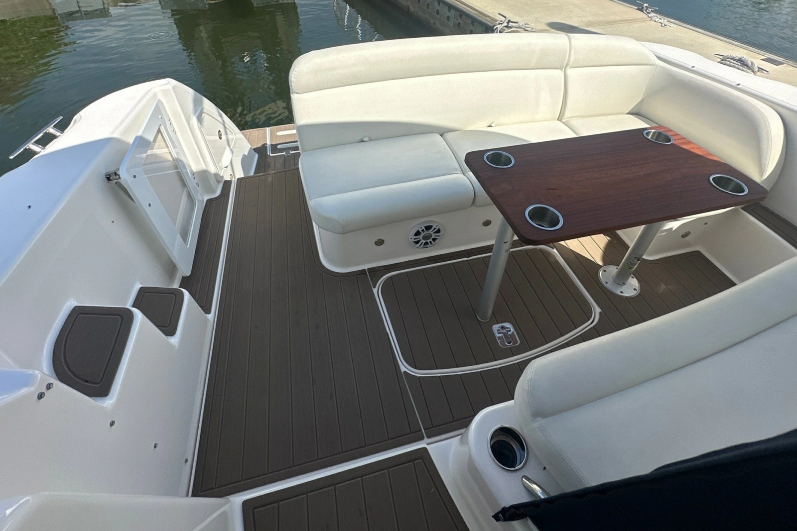 2009 Tiara Yachts 3500 Sovran