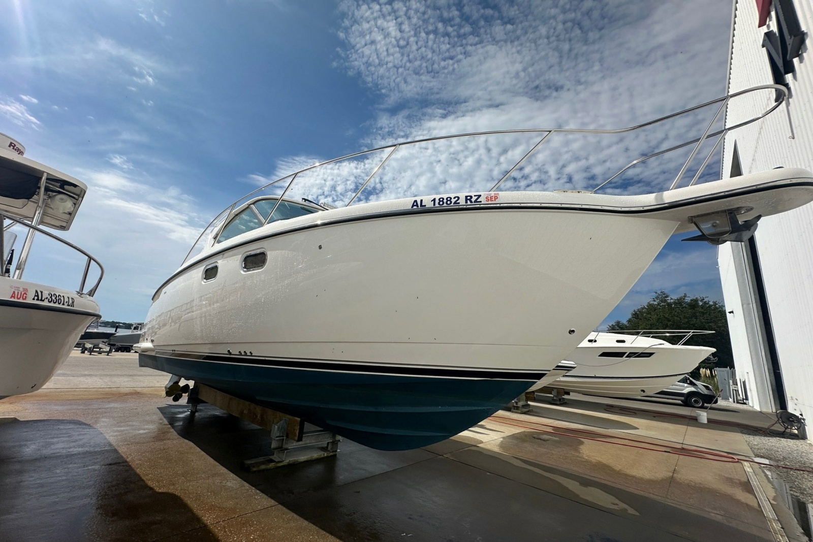 2009 Tiara Yachts 3500 Sovran
