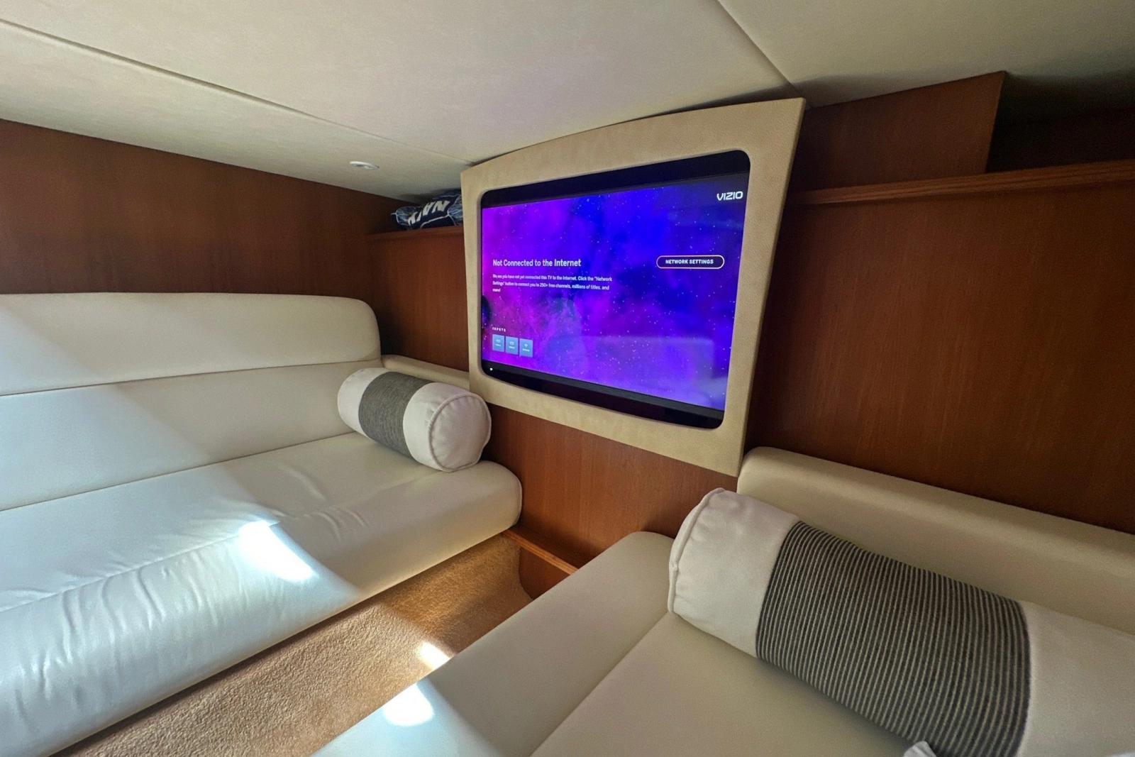 2009 Tiara Yachts 3500 Sovran