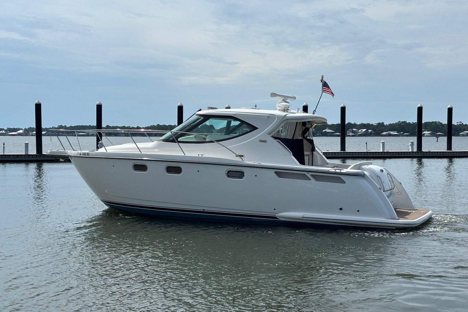 2009 Tiara Yachts 3500 Sovran
