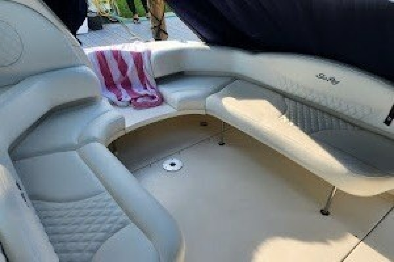 2004 Sea Ray 380 Sundancer