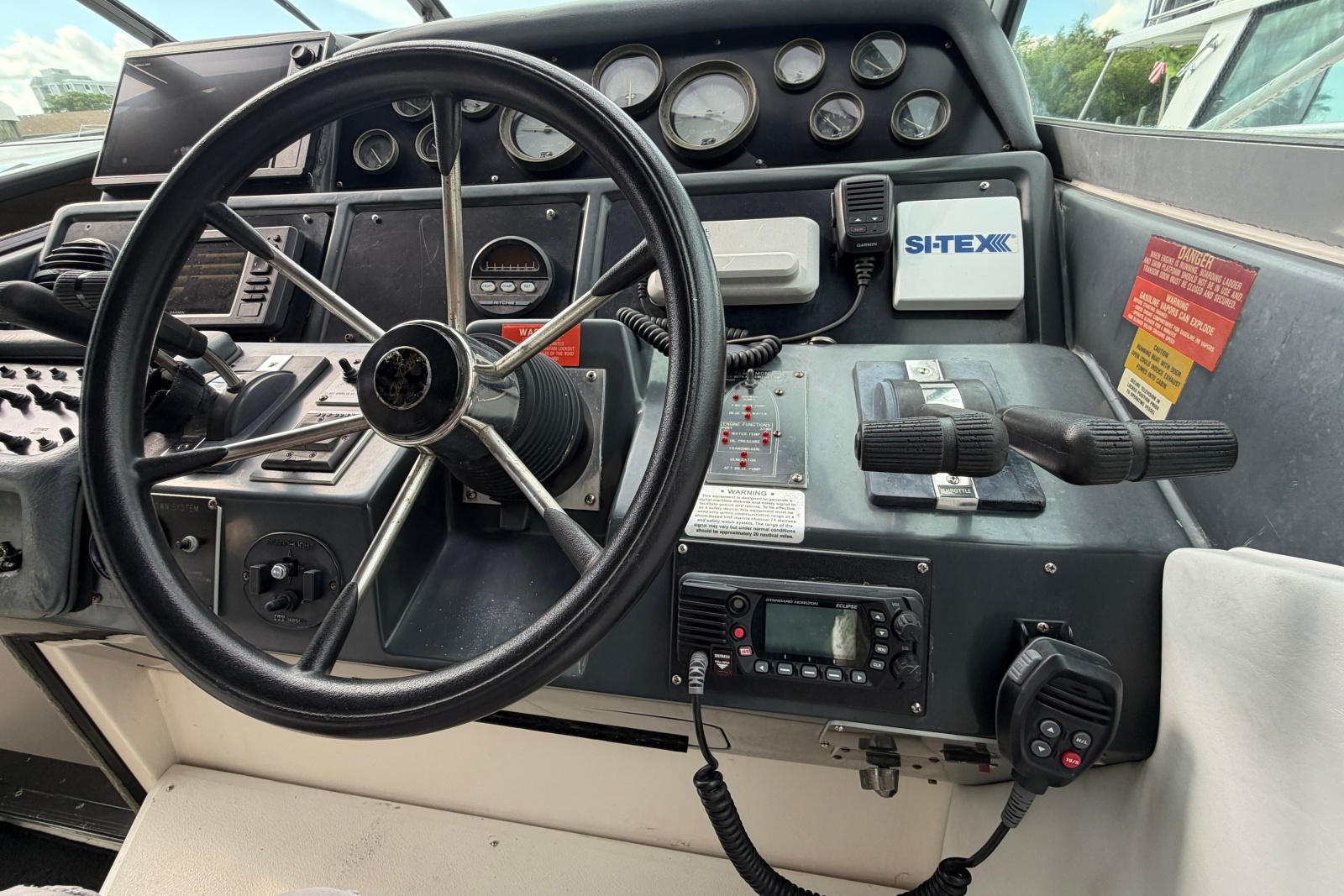 1993 Sea Ray 400 Express Cruiser