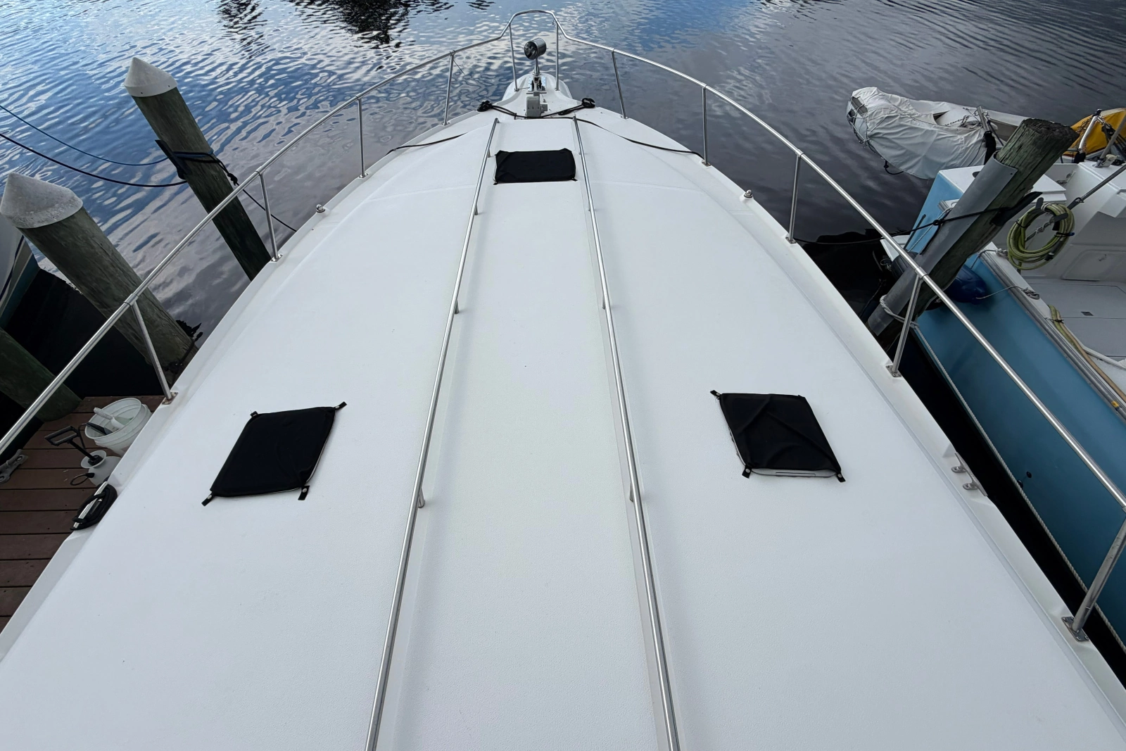 1993 Sea Ray 400 Express Cruiser