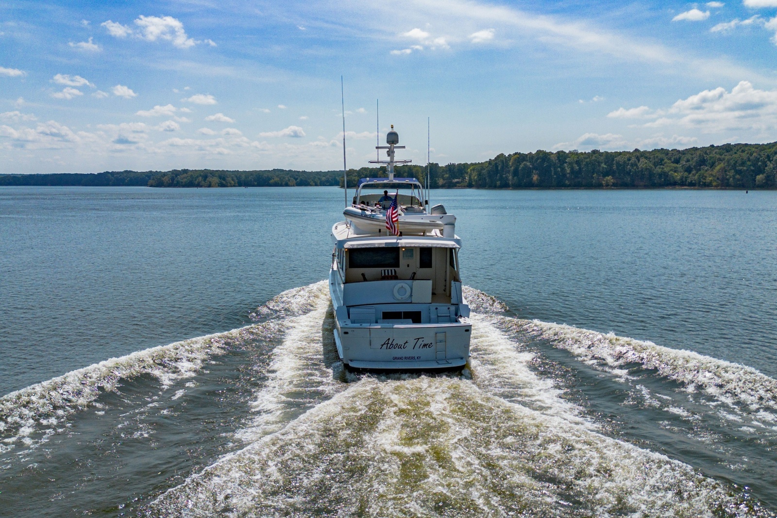 1988 Hatteras 70 Cockpit Motor Yacht