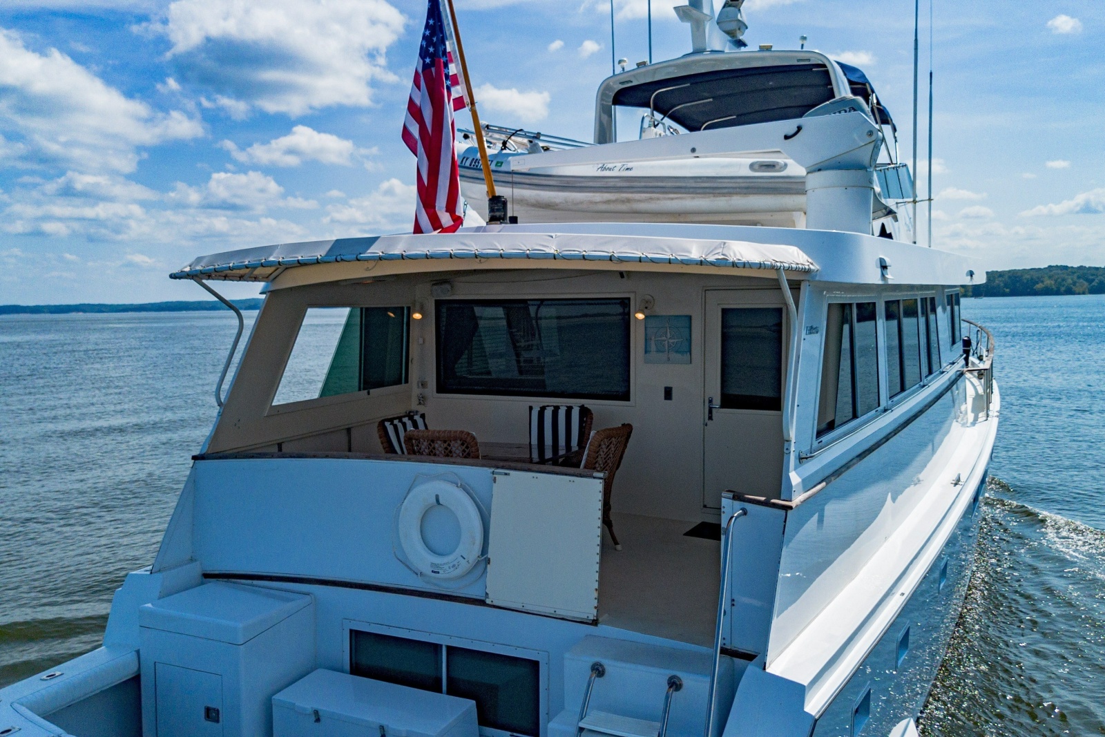 1988 Hatteras 70 Cockpit Motor Yacht