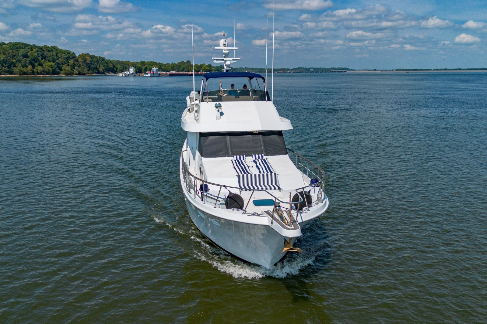 1988 Hatteras 70 Cockpit Motor Yacht