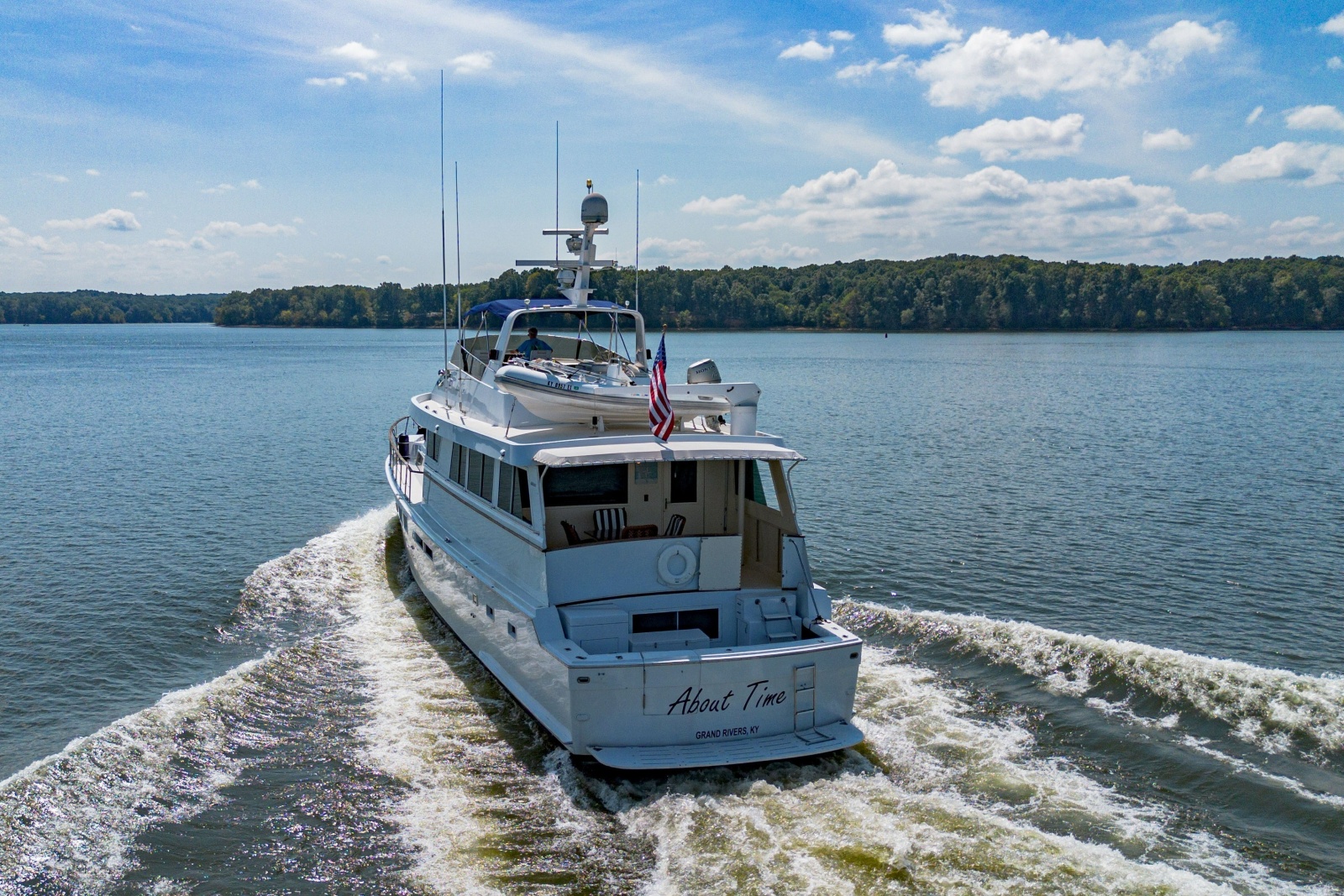 1988 Hatteras 70 Cockpit Motor Yacht