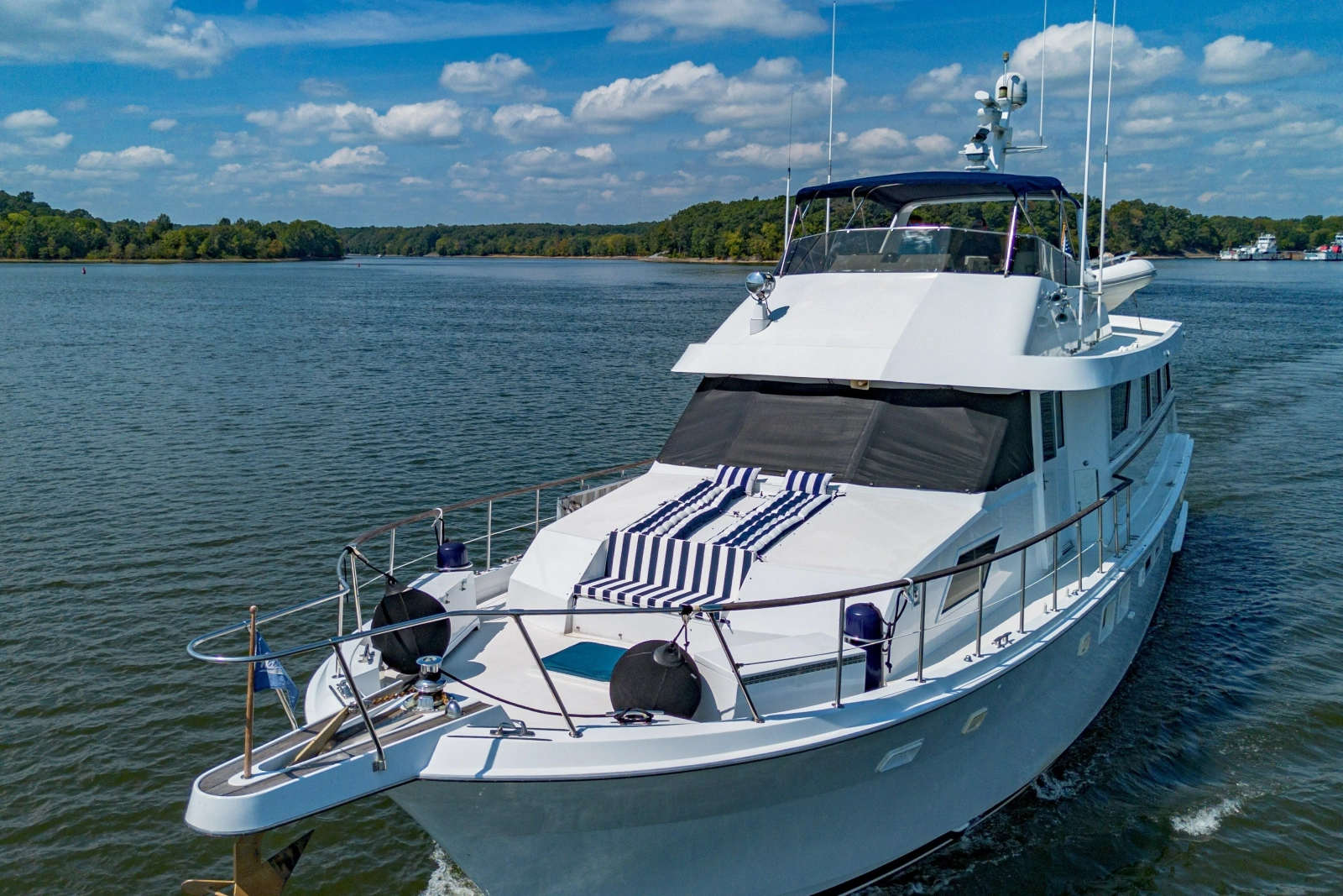 1988 Hatteras 70 Cockpit Motor Yacht