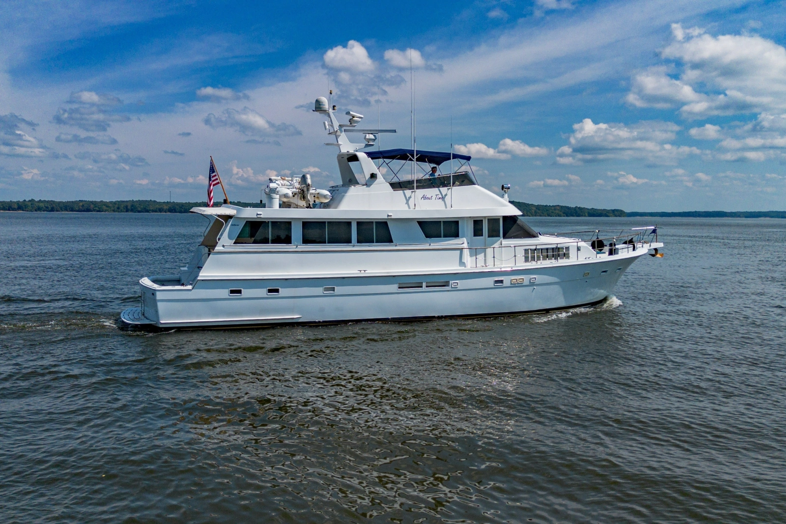 1988 Hatteras 70 Cockpit Motor Yacht