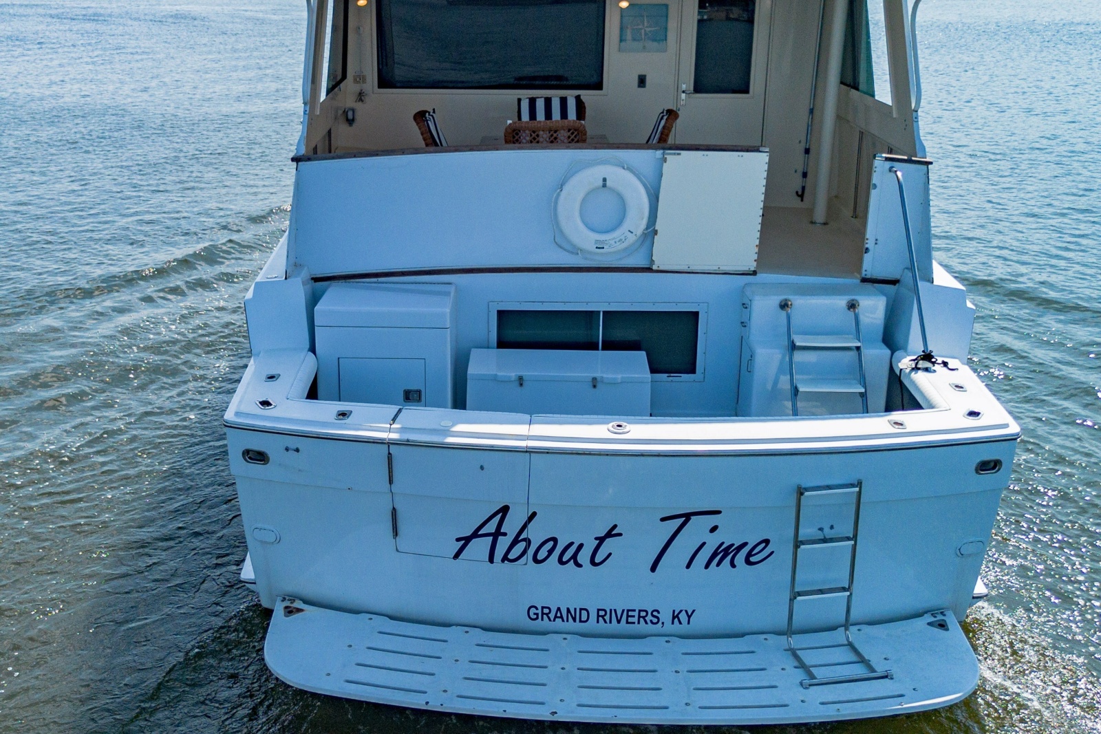 1988 Hatteras 70 Cockpit Motor Yacht