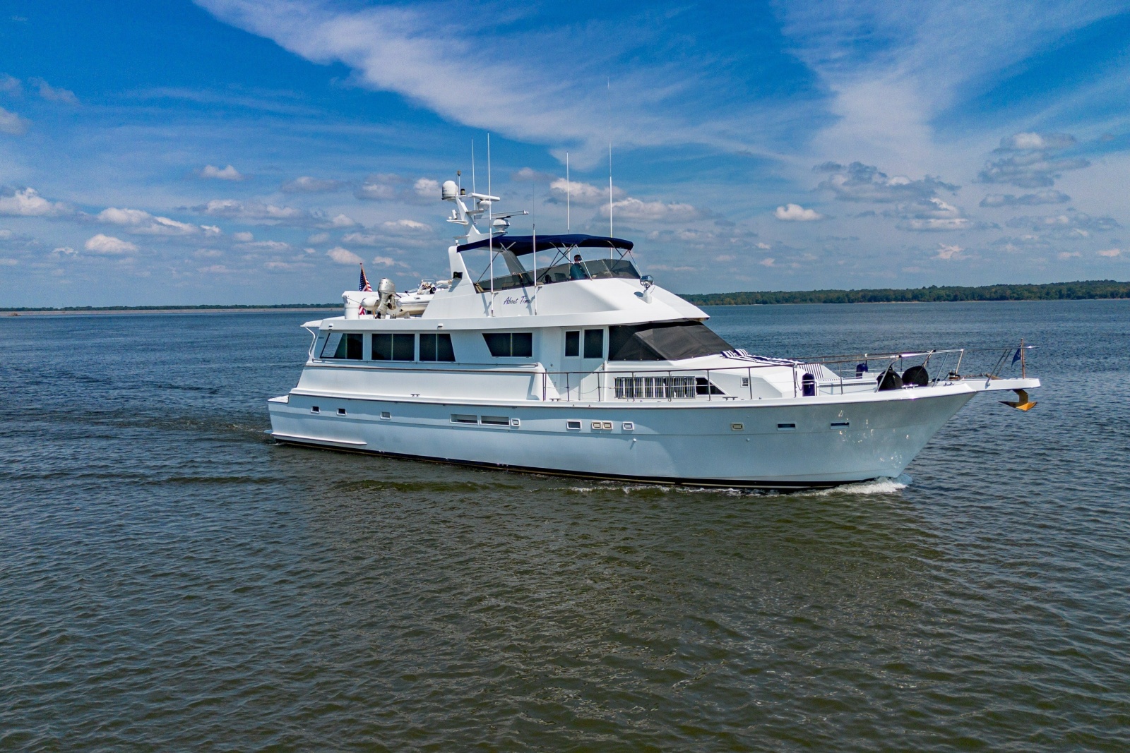 1988 Hatteras 70 Cockpit Motor Yacht
