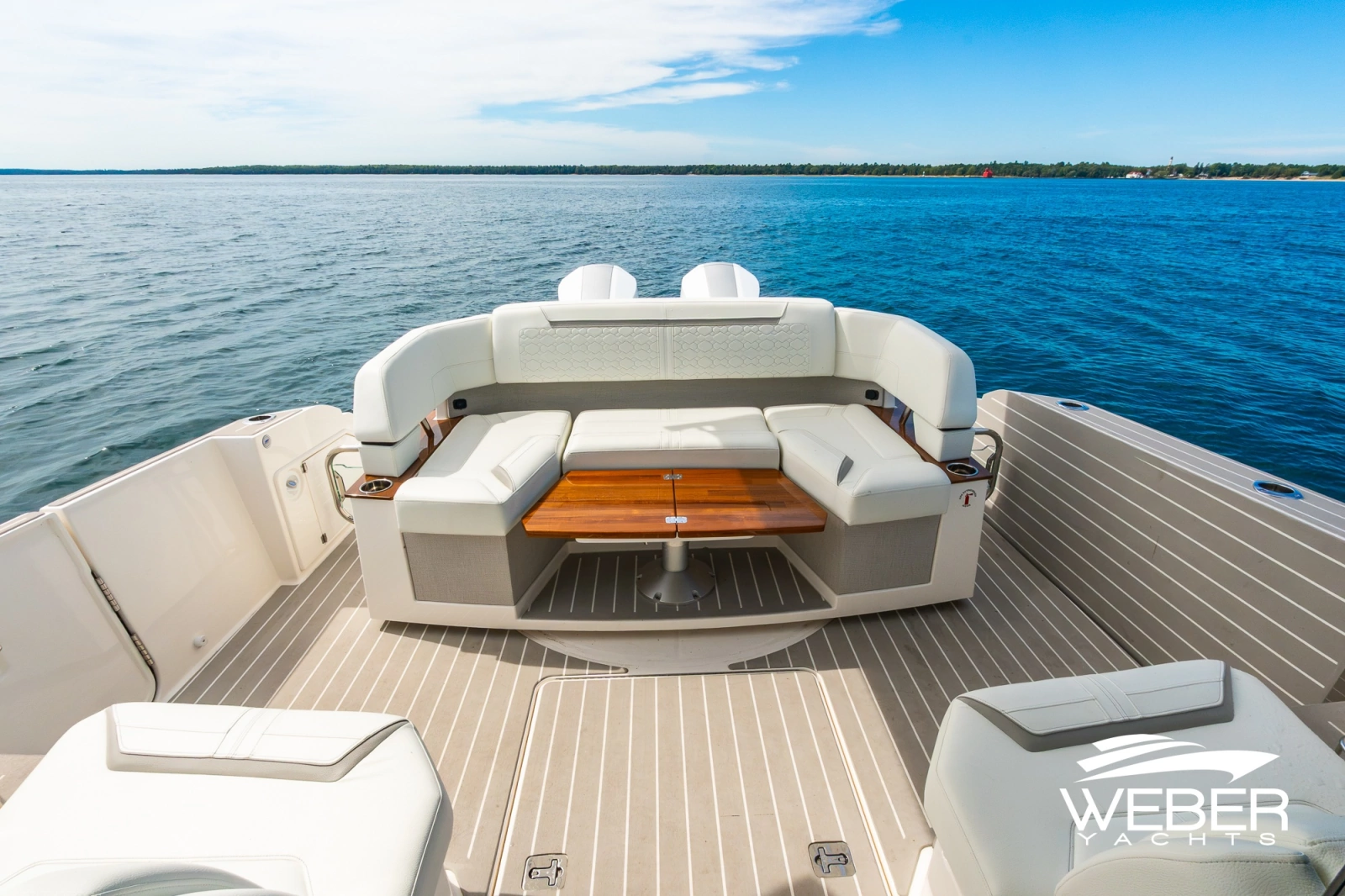 2026 Tiara Yachts 