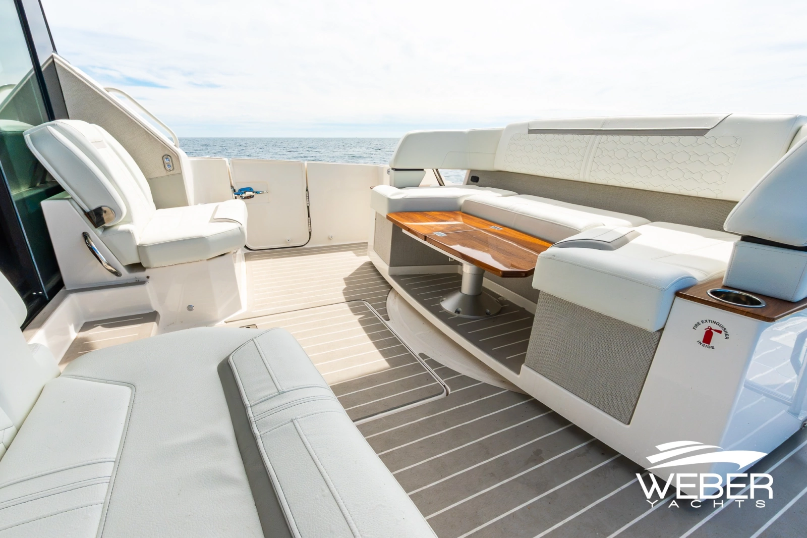 2026 Tiara Yachts 
