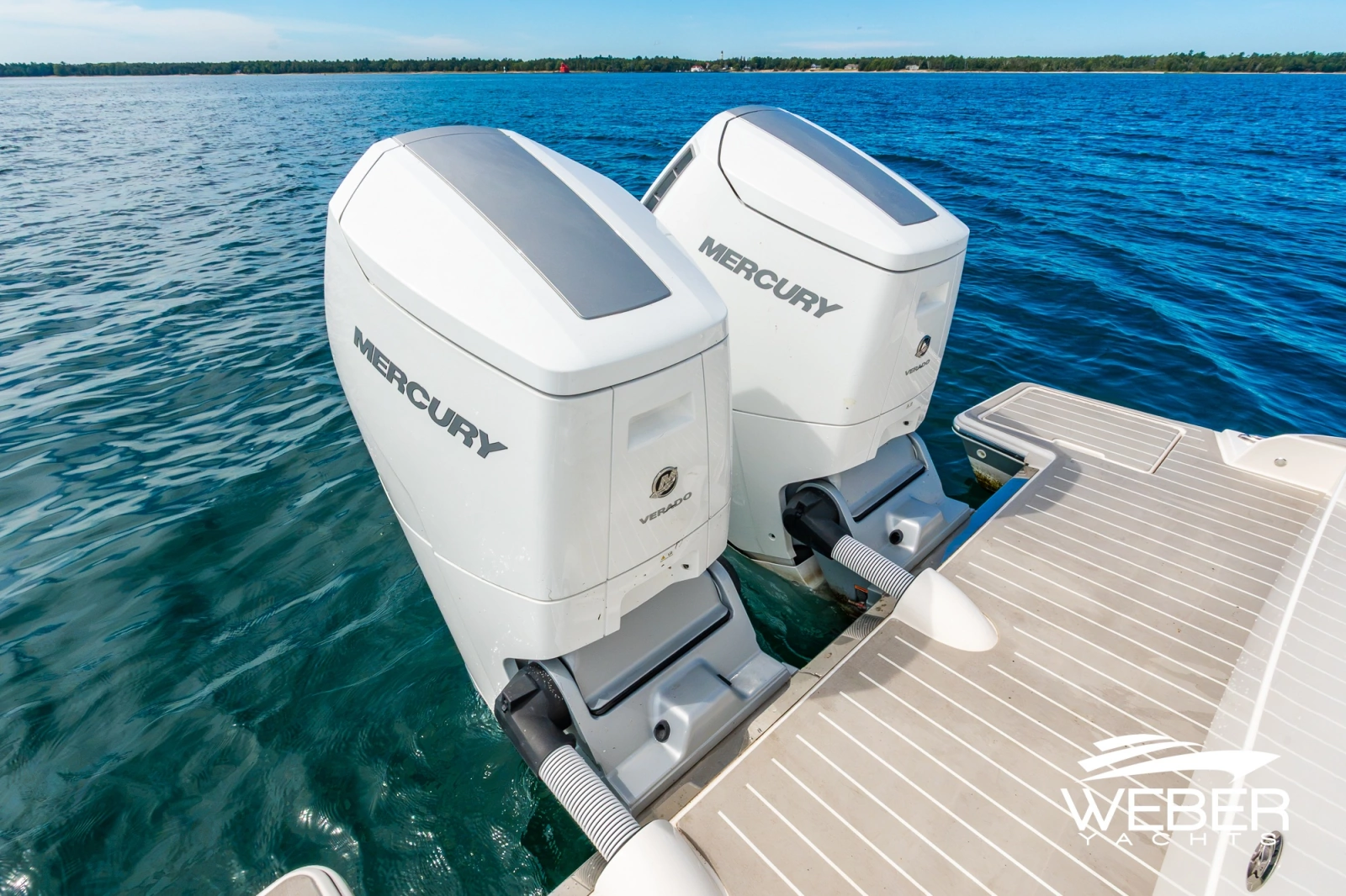 2026 Tiara Yachts 