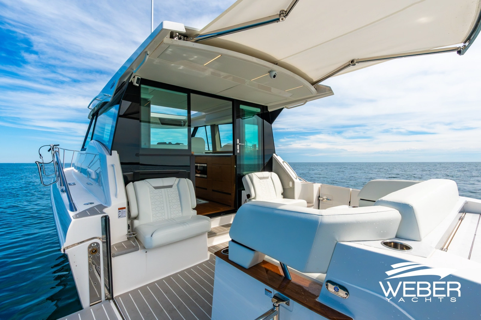 2026 Tiara Yachts 